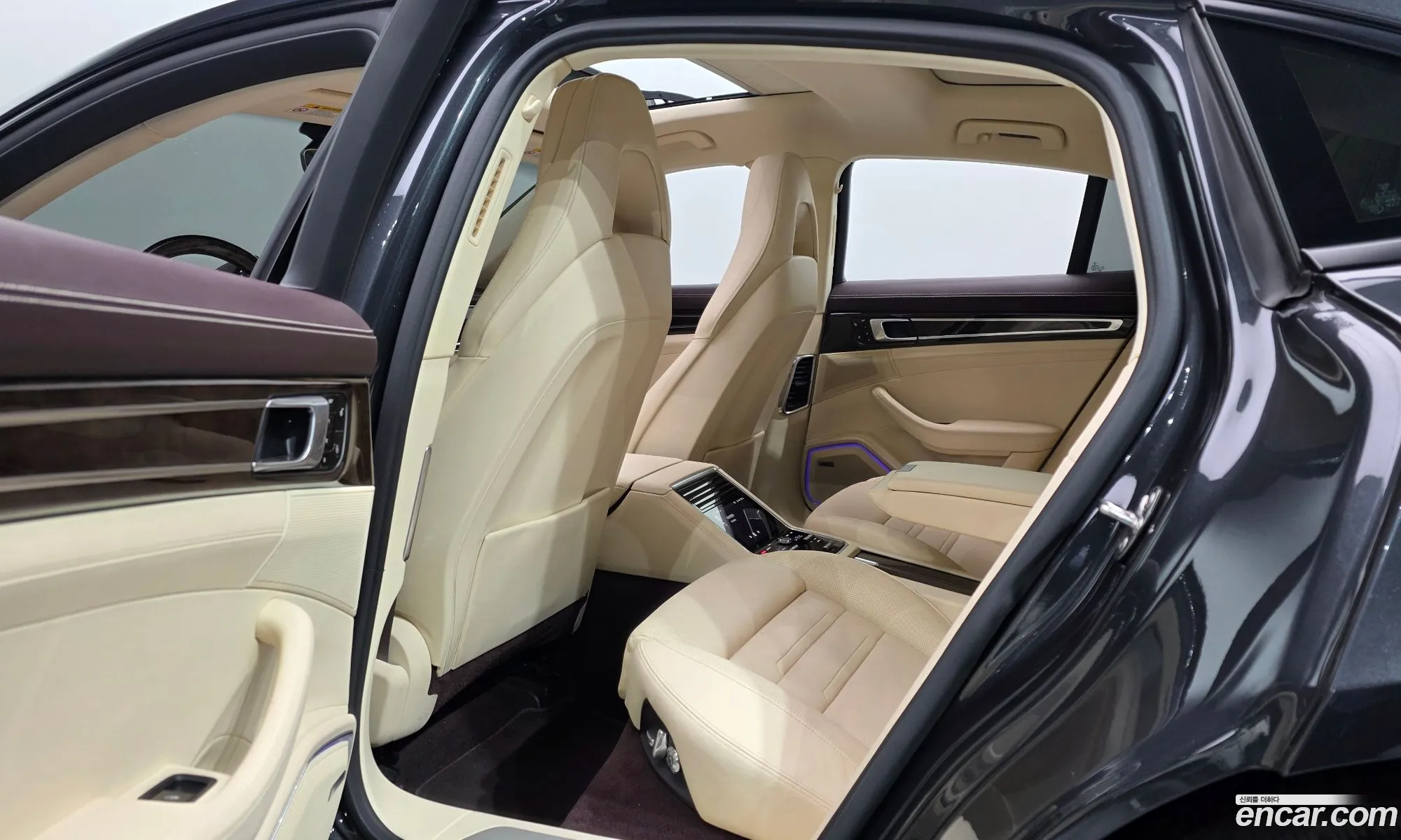 Porsche Panamera 2018 WP0AA2978JL108816 — 9