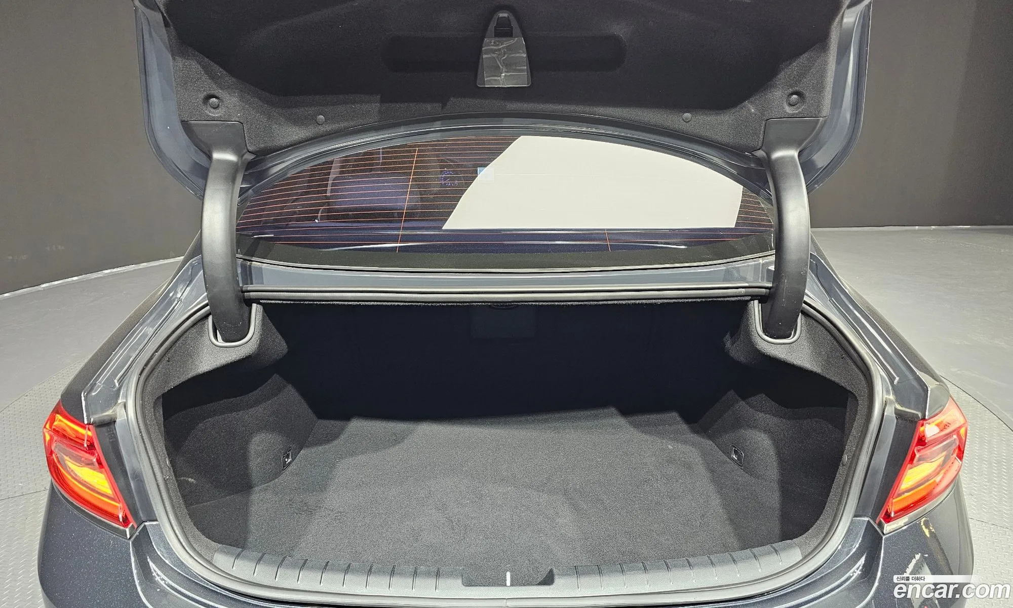 Hyundai Grandeur IG 2017 — 18