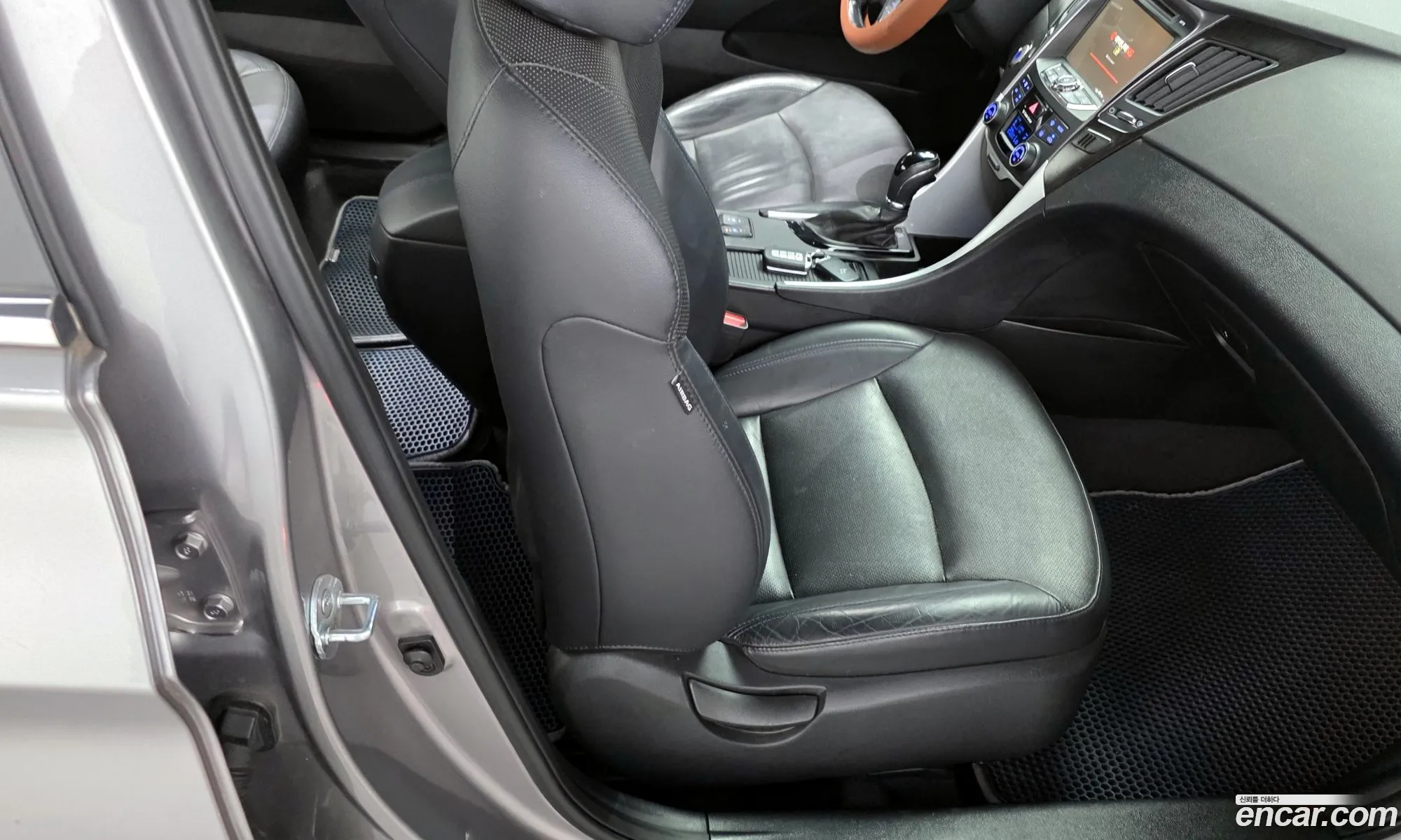 Hyundai Sonata Hybrid 2013 — 18