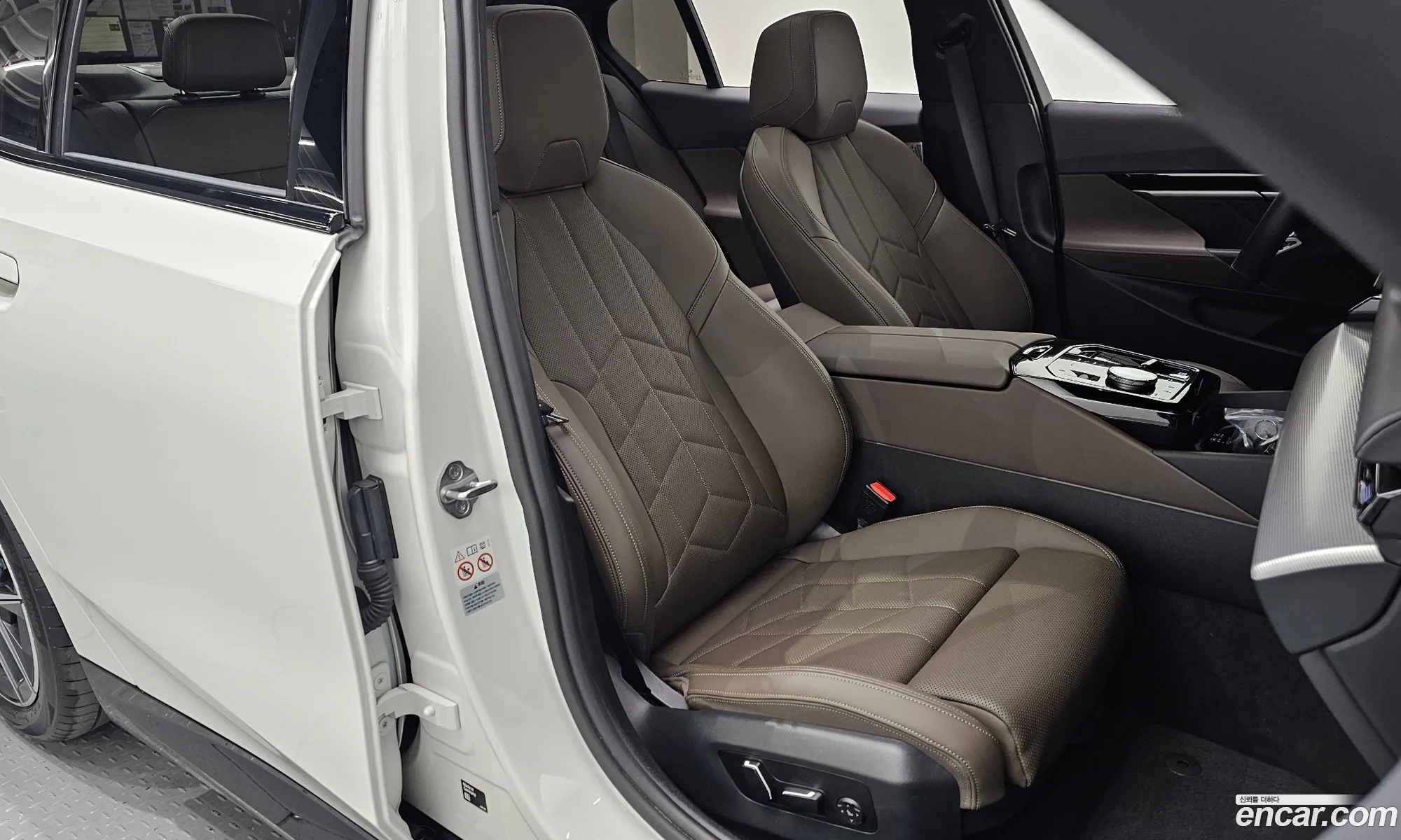 BMW 5 Series 2024 — 18