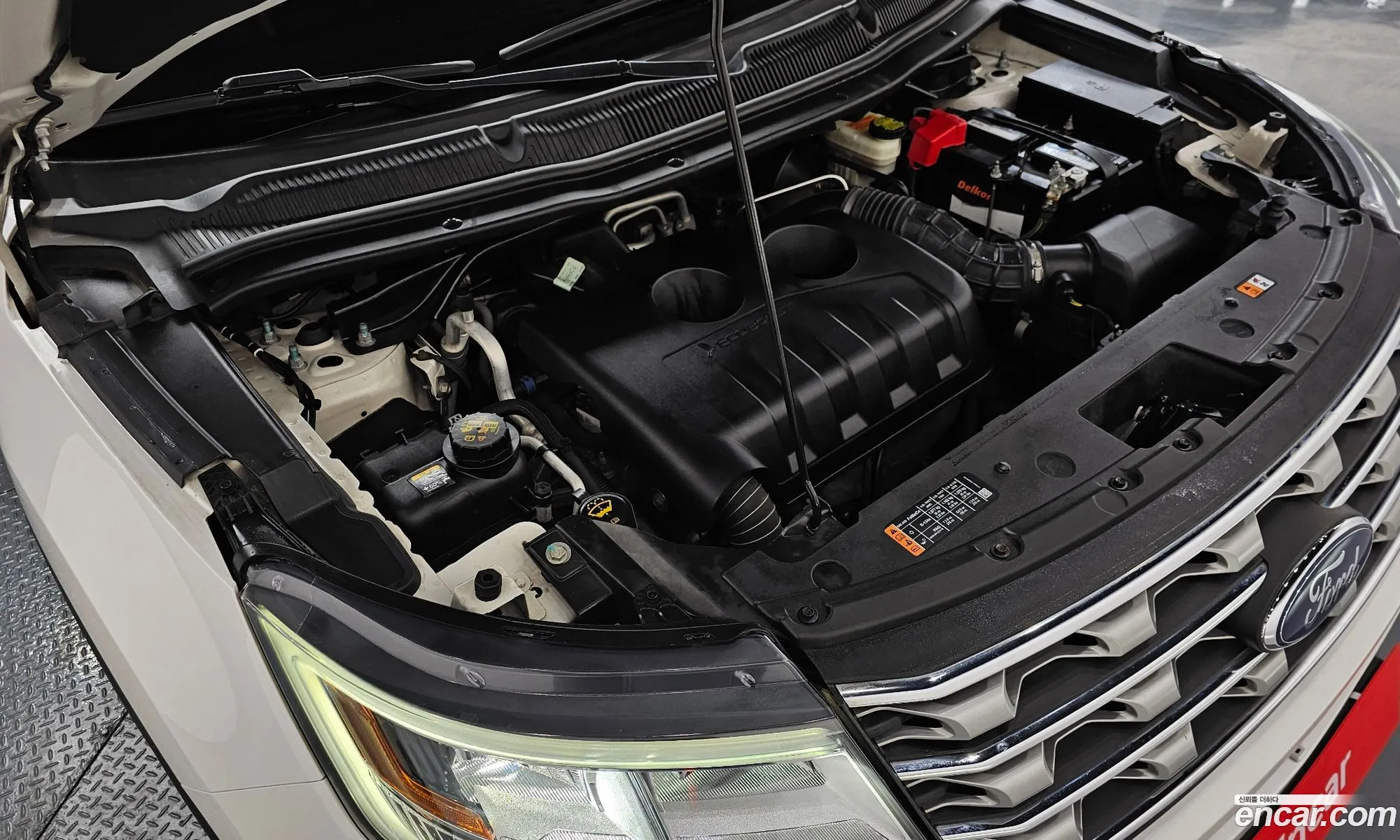 Ford Explorer 2016 1FM5K8FH5GGB24614 — 4