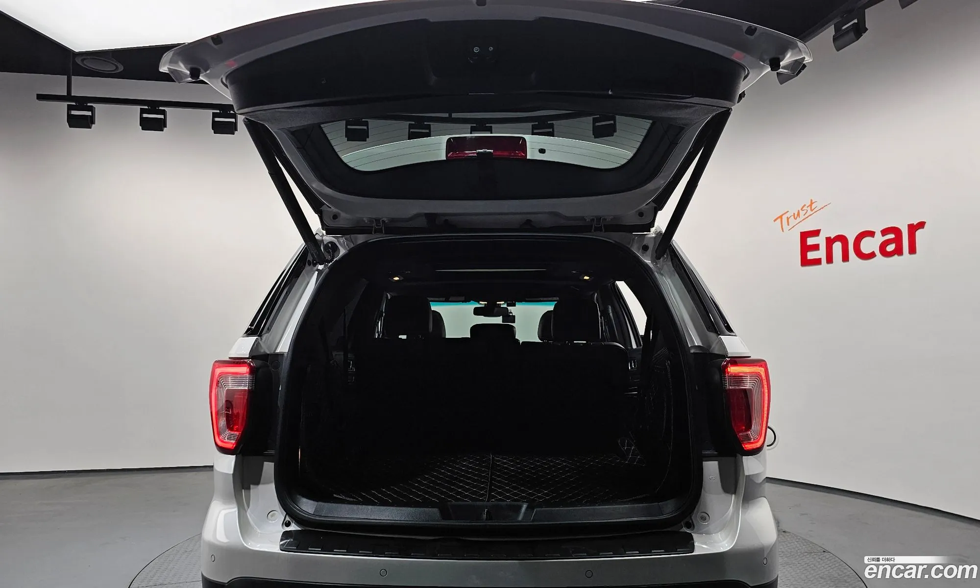 Ford Explorer 2016 1FM5K8FH5GGB24614 — 20