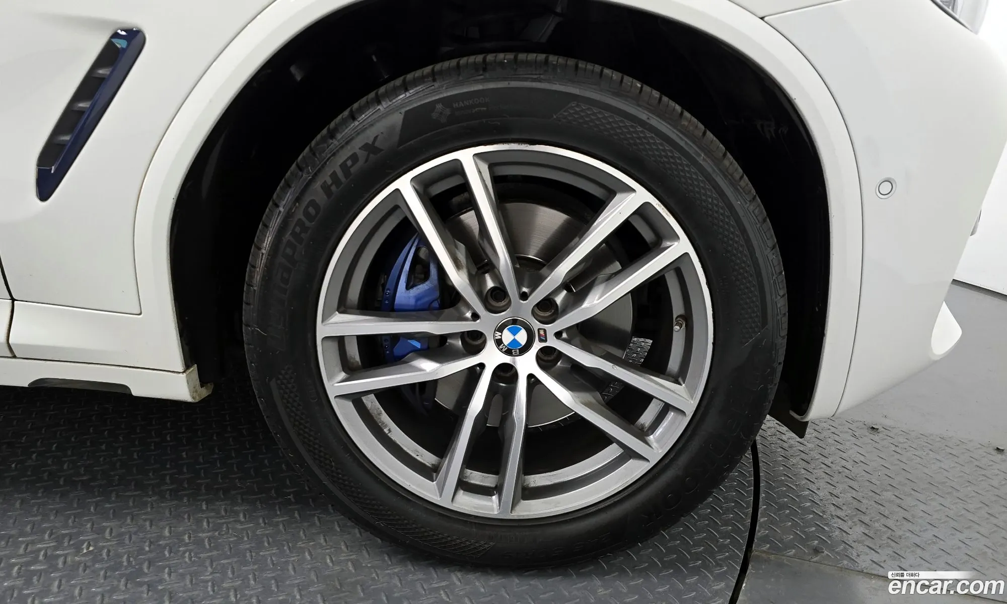 BMW X3 2018 WBATX3105JLB94484 — 14