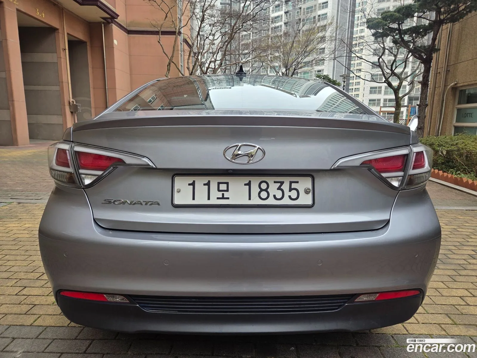 Hyundai LF Sonata Hybrid 2015 — 18