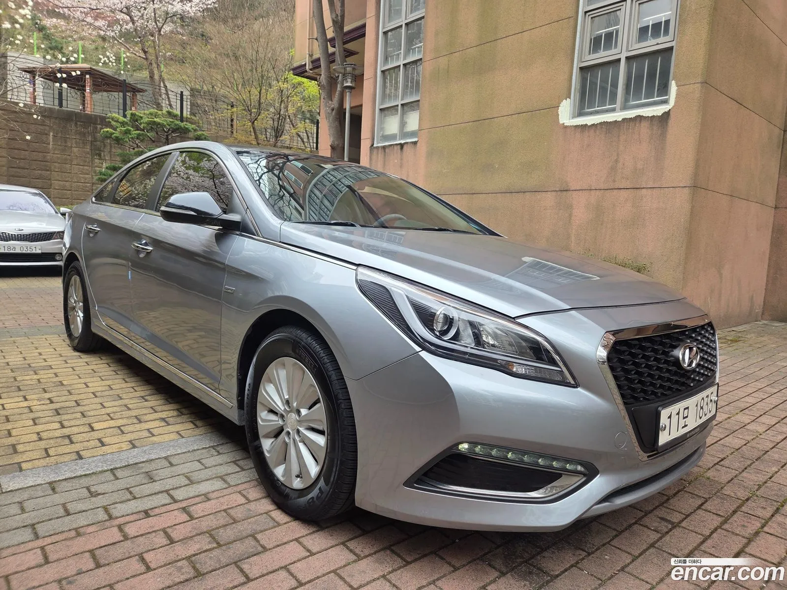Hyundai LF Sonata Hybrid 2015 — 6