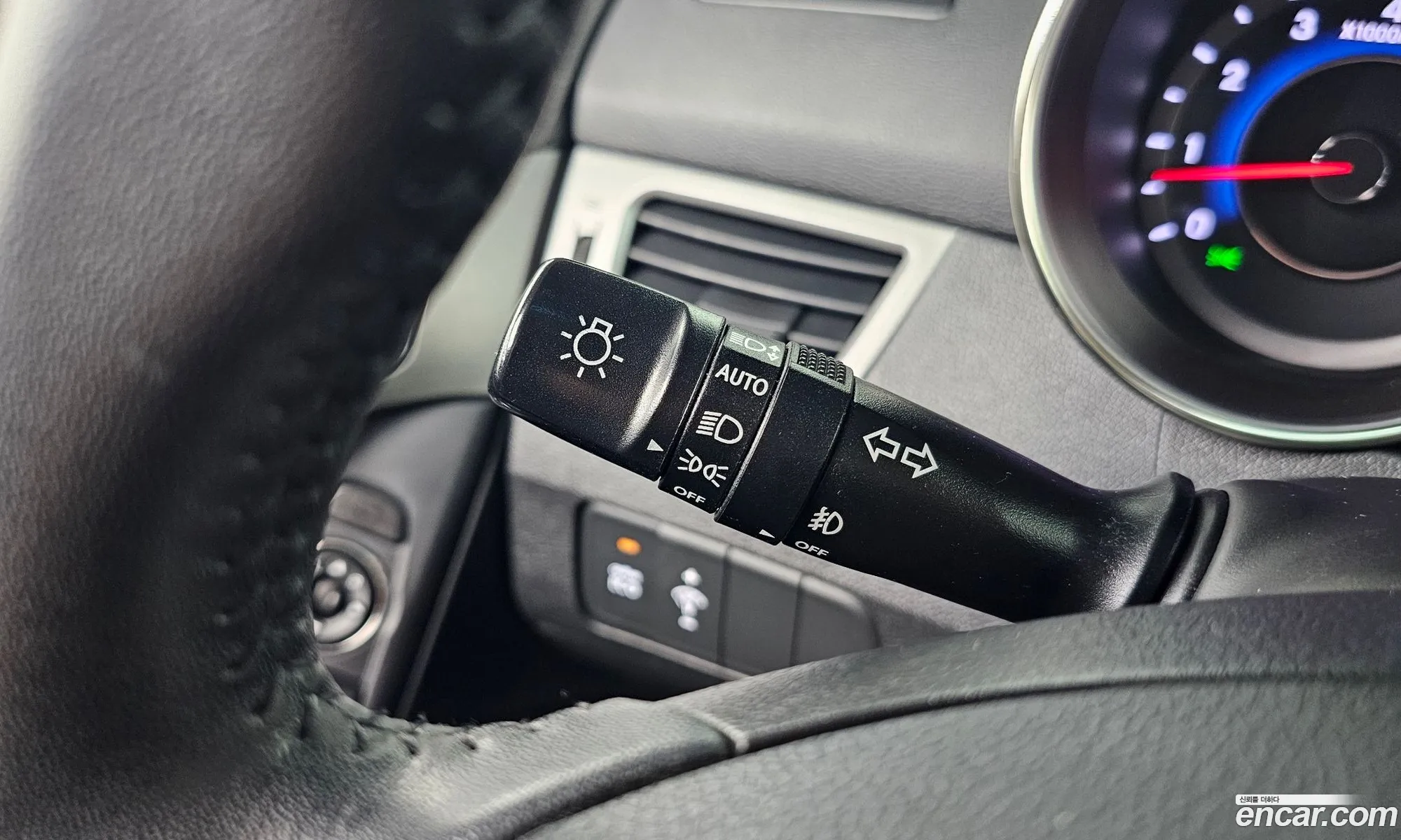 Hyundai Elantra MD 2011 — 17