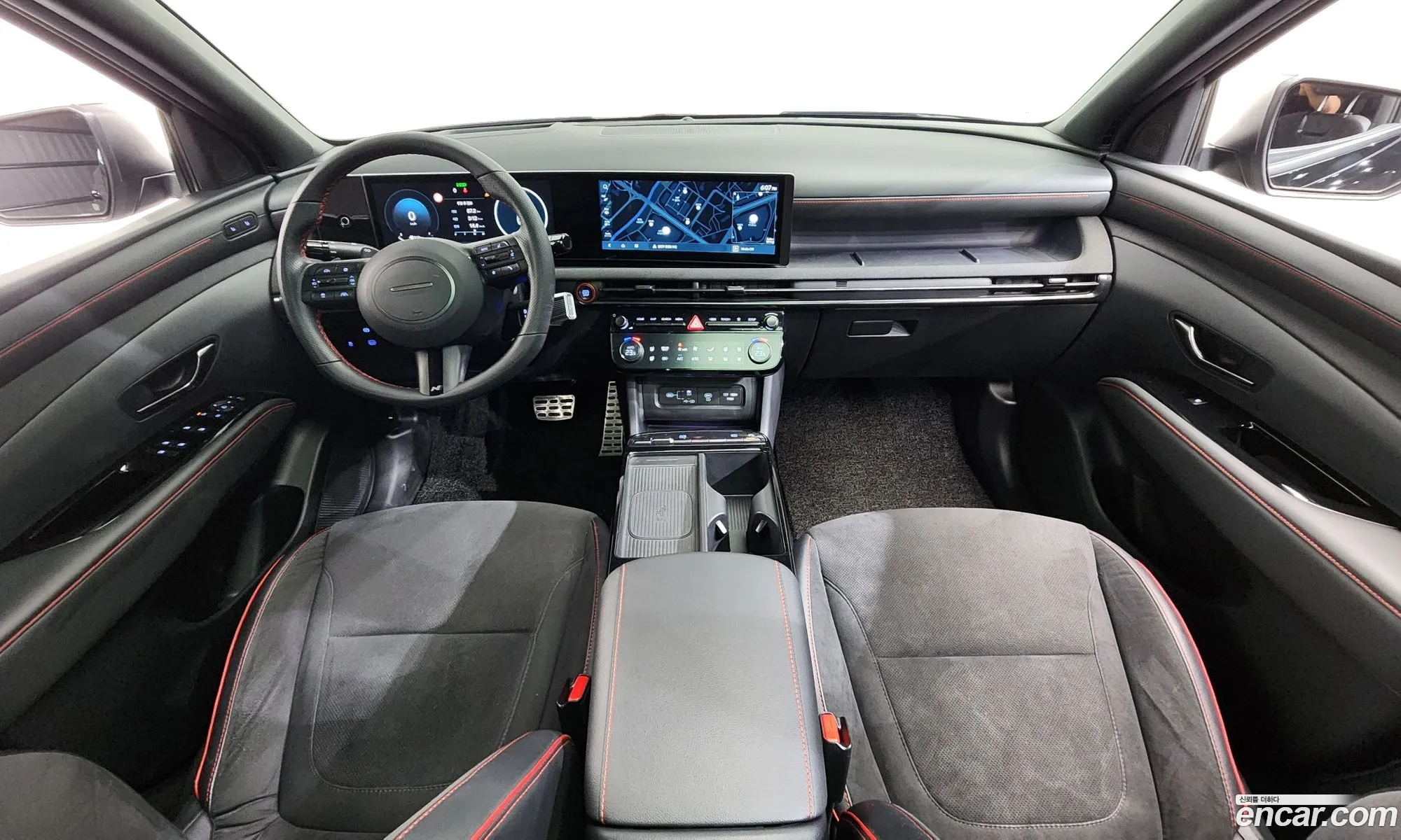Hyundai Tucson Hybrid 2025 — 14