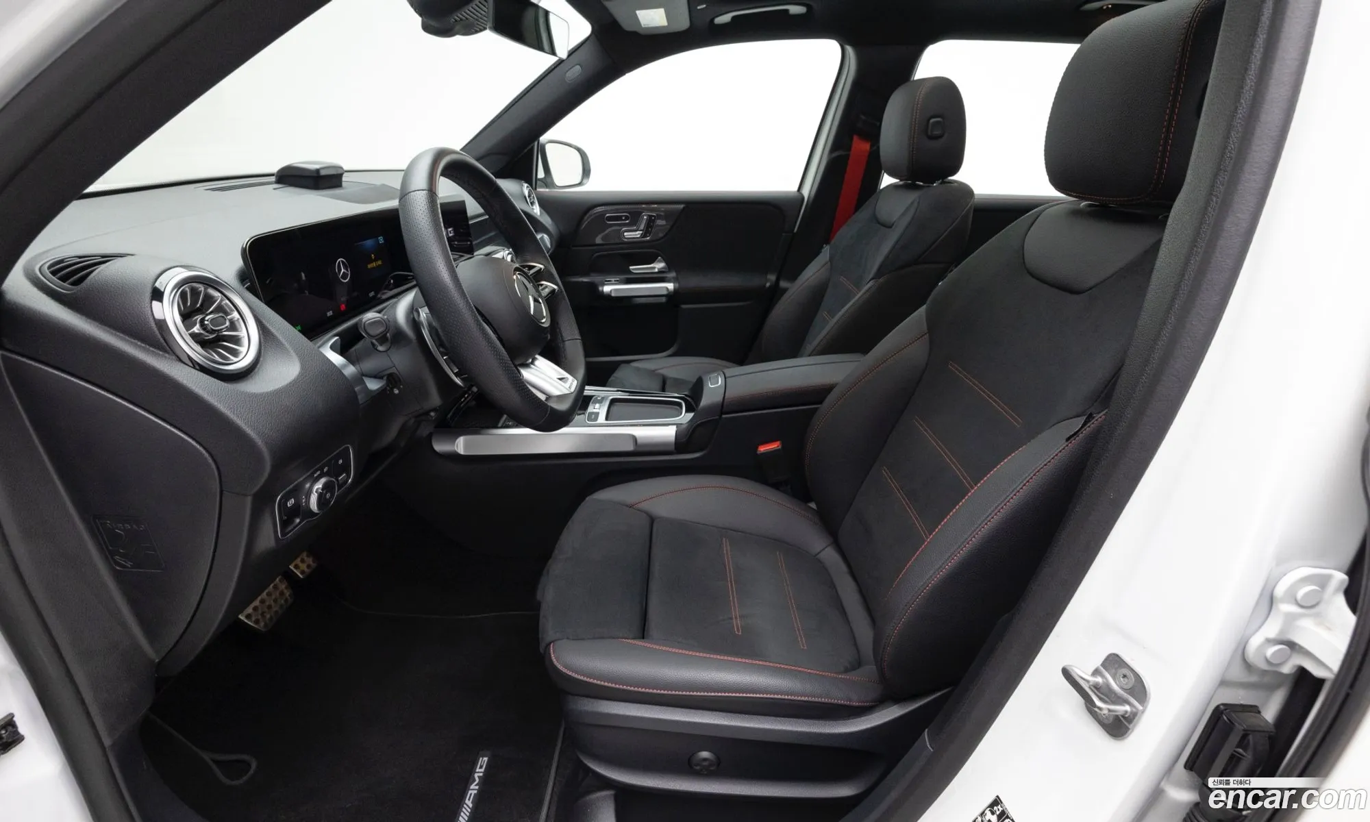 Mercedes-Benz GLB-Class X247 2025 — 4