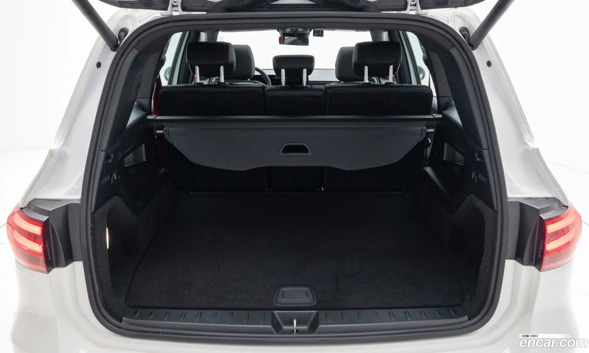 Mercedes-Benz GLB-Class X247 2025 — 3