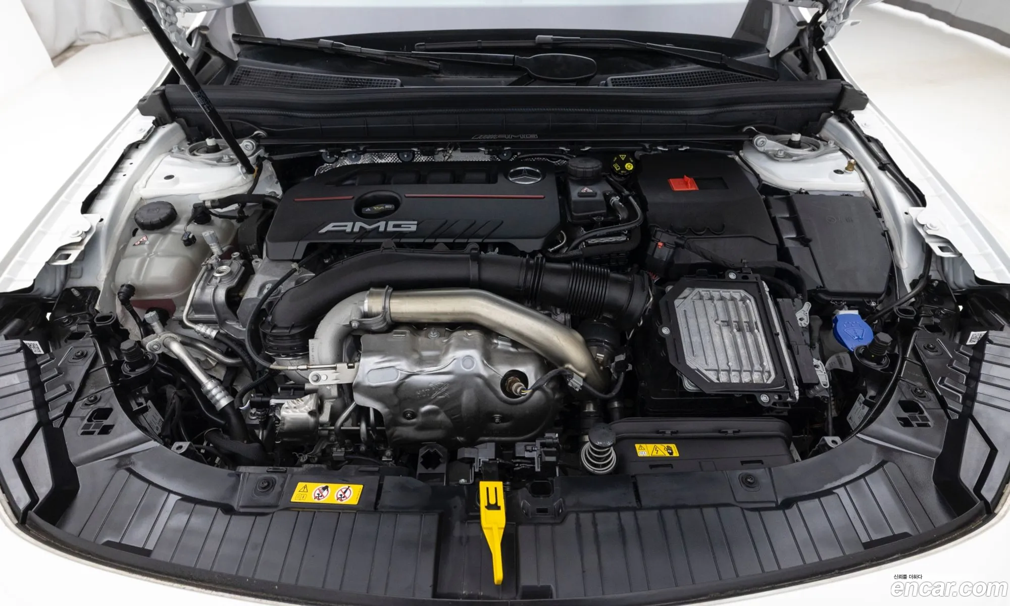 Mercedes-Benz GLB-Class X247 2025 — 16