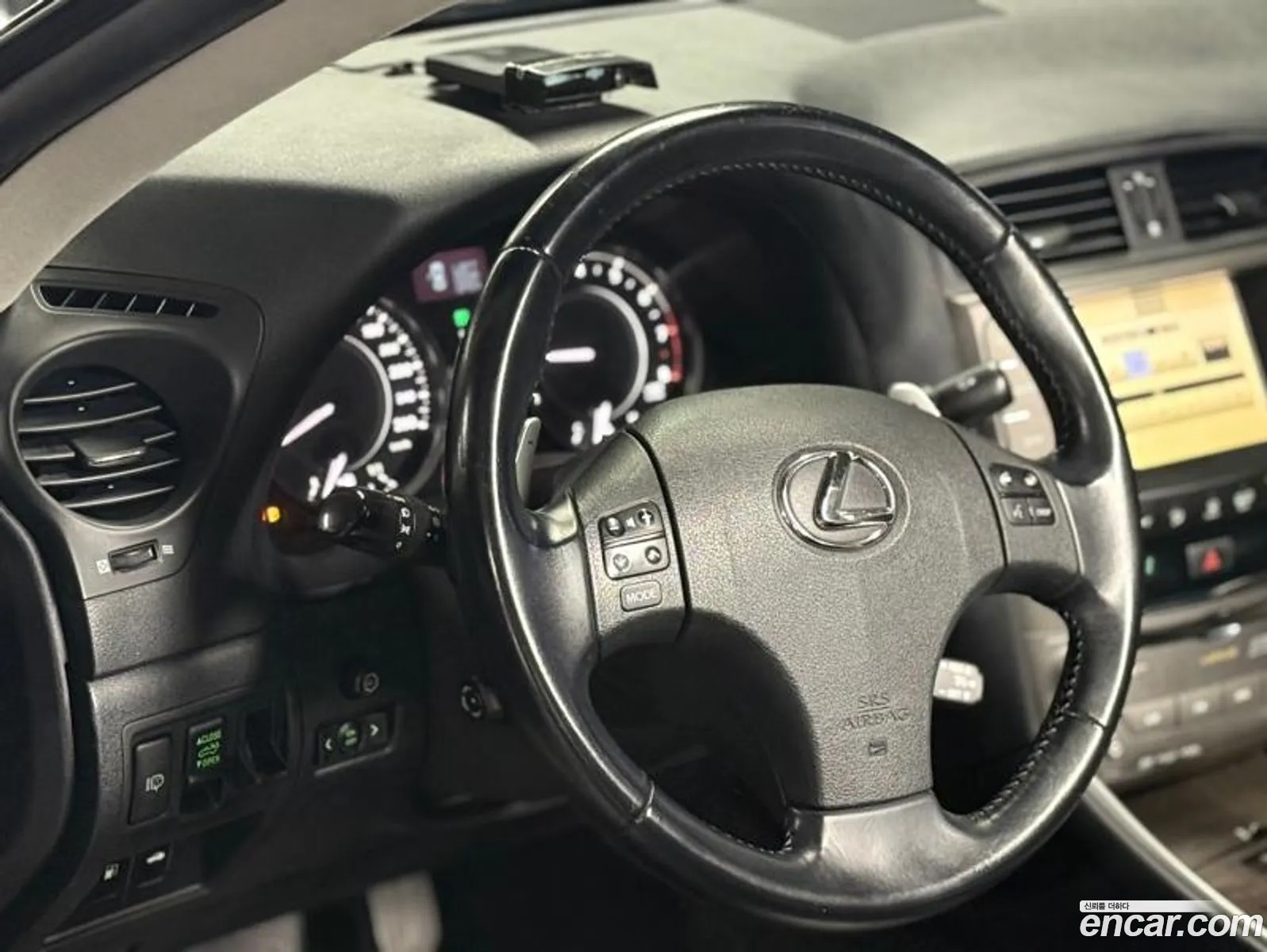 Lexus IS250 2009 — 17