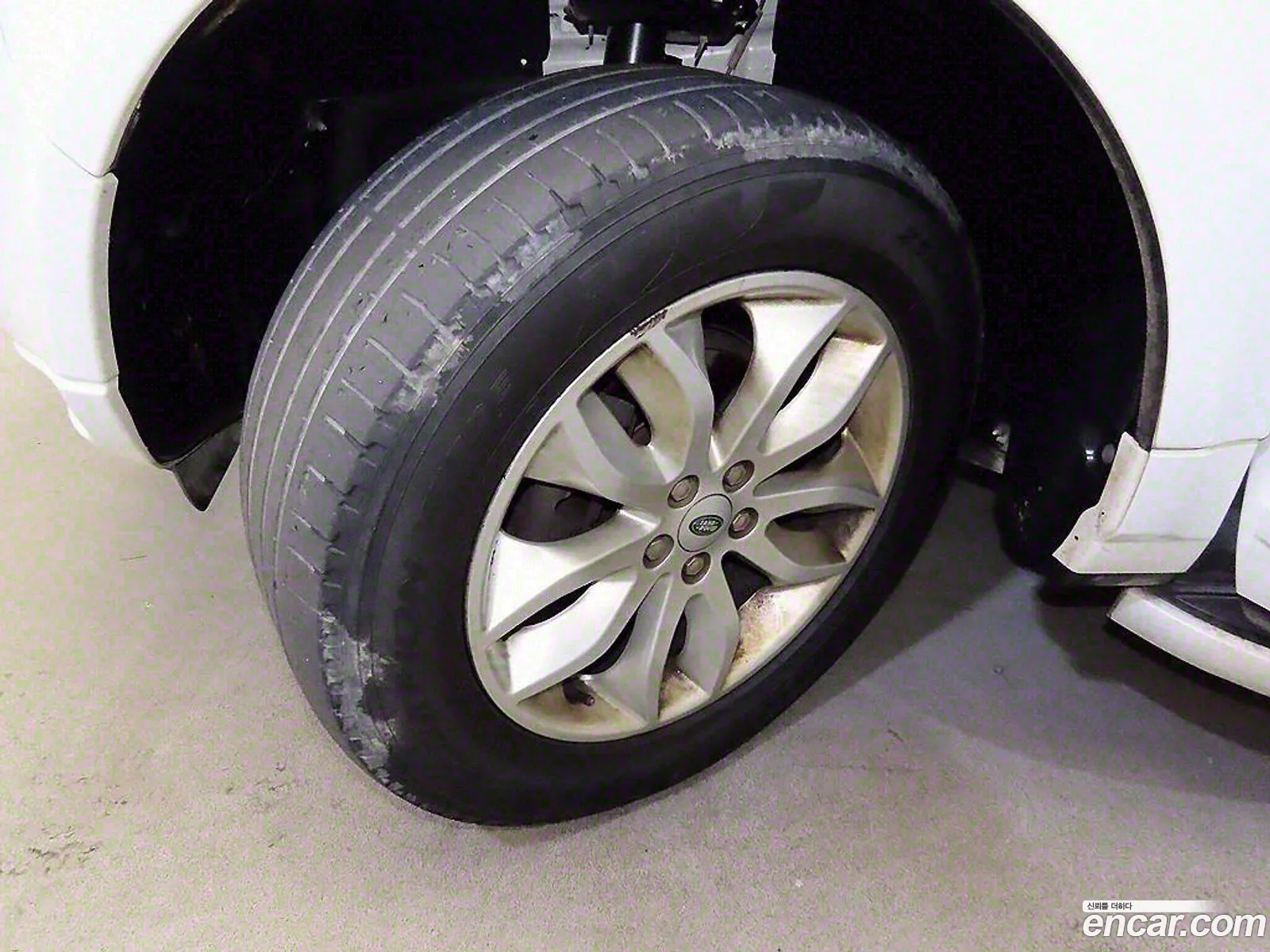 Land Rover Freelander 2 2012 — 13