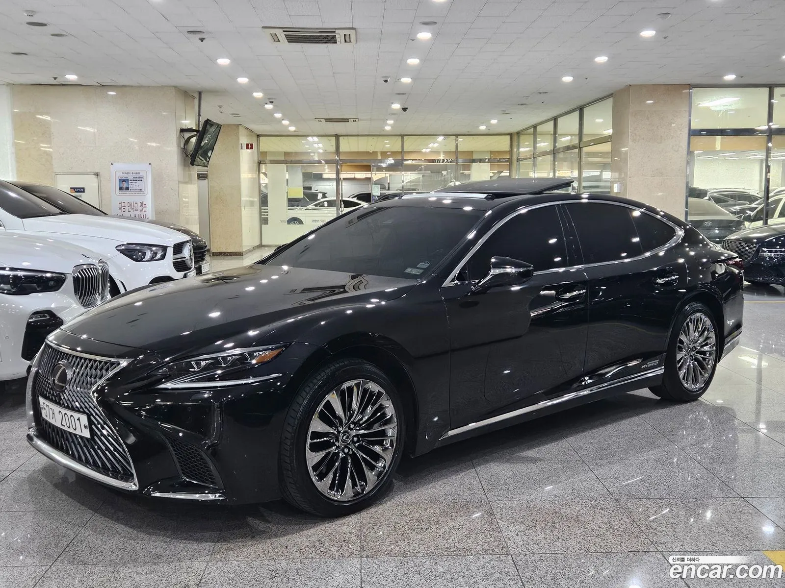 Lexus LS500h 2018 — 20