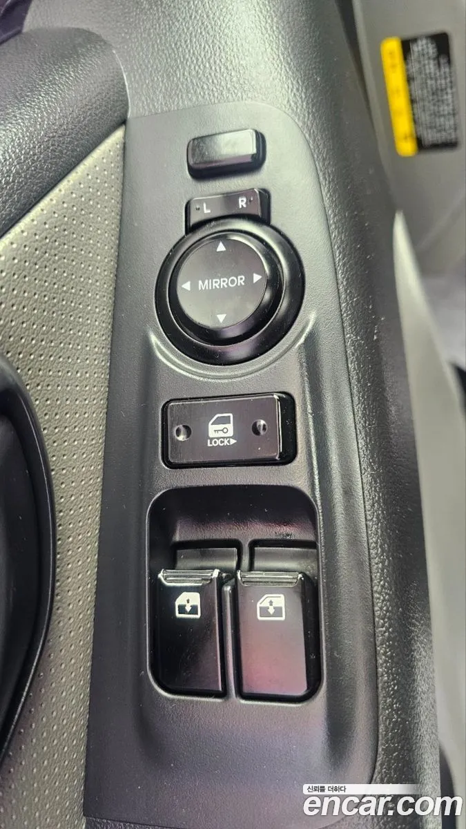 Hyundai Grand Starex 2017 — 12