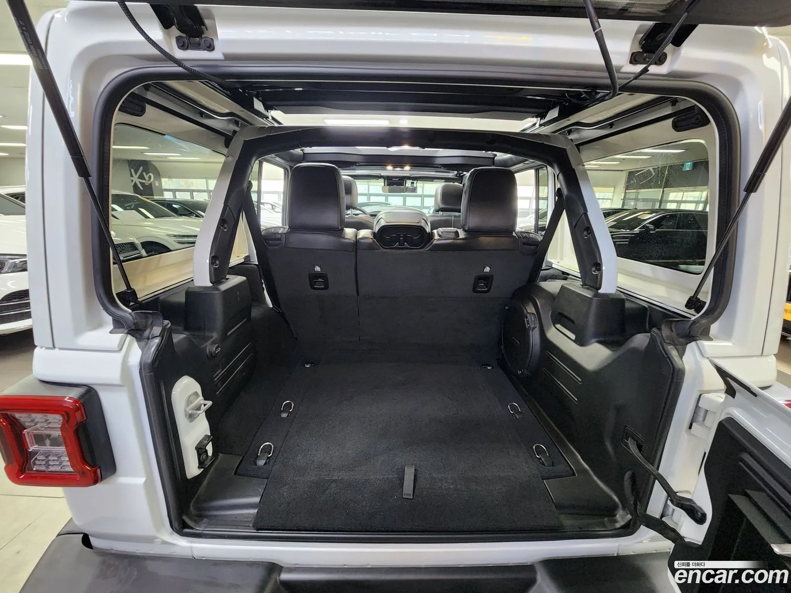 Jeep Wrangler 2022 — 19