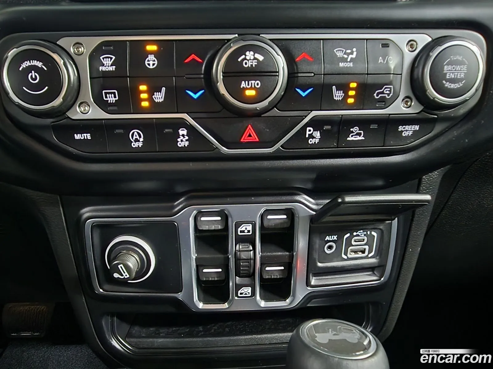 Jeep Wrangler 2022 — 4