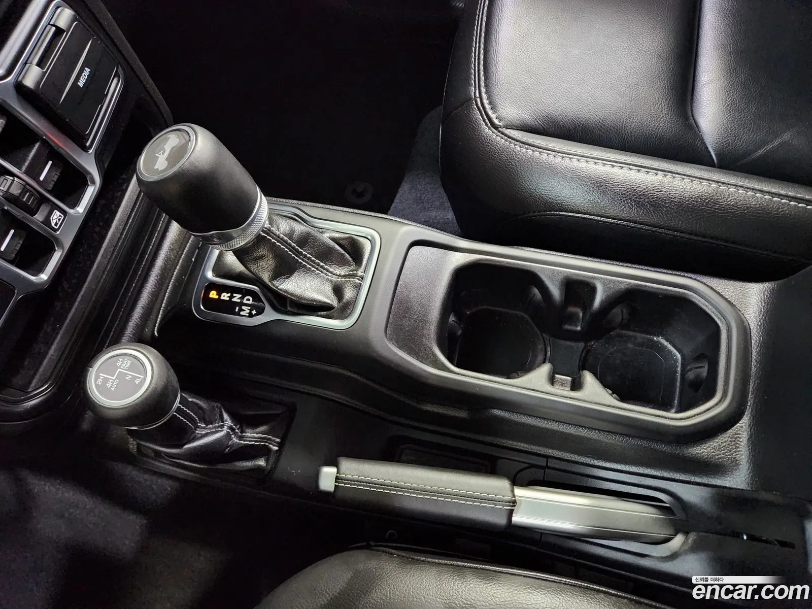 Jeep Wrangler 2022 — 5