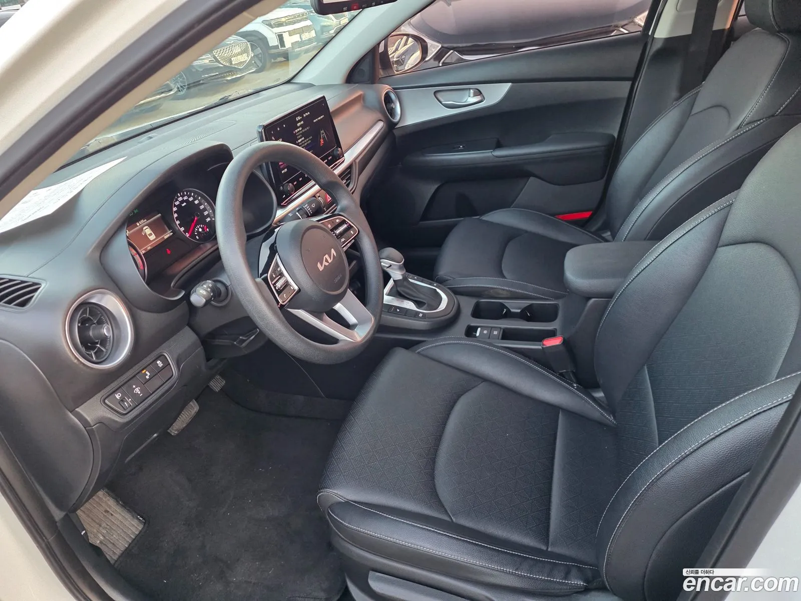 Kia K3 2022 — 7