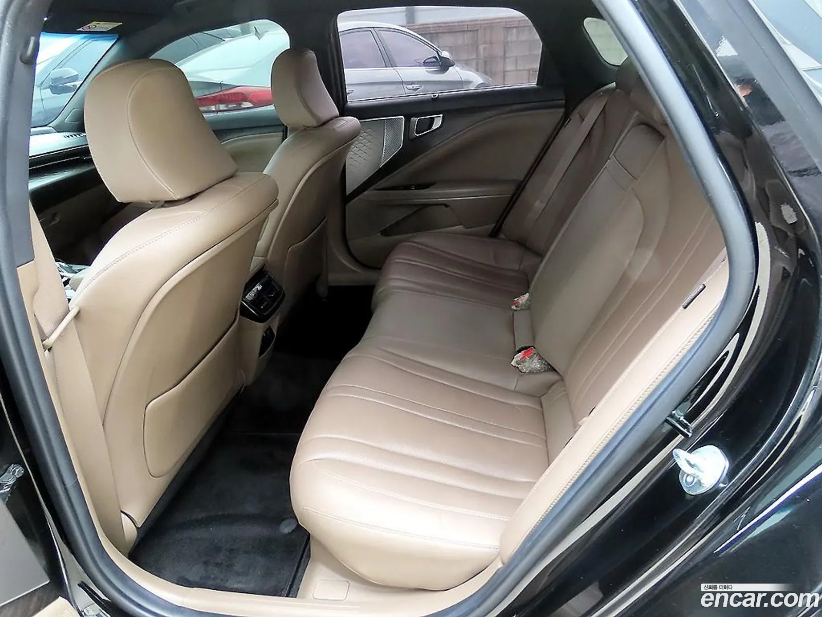 Kia K8 Hybrid 2022 — 5