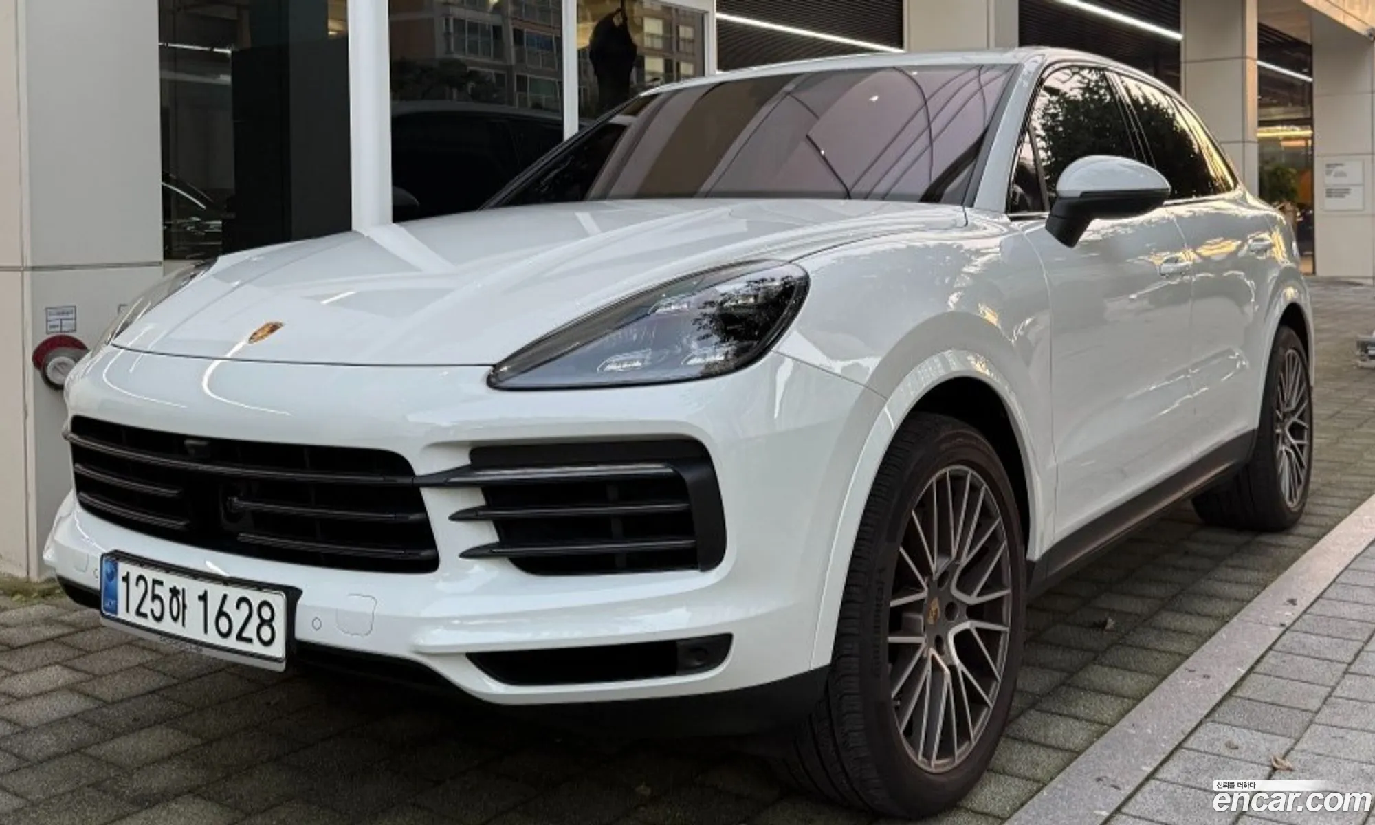 Porsche Cayenne 2023 — 17