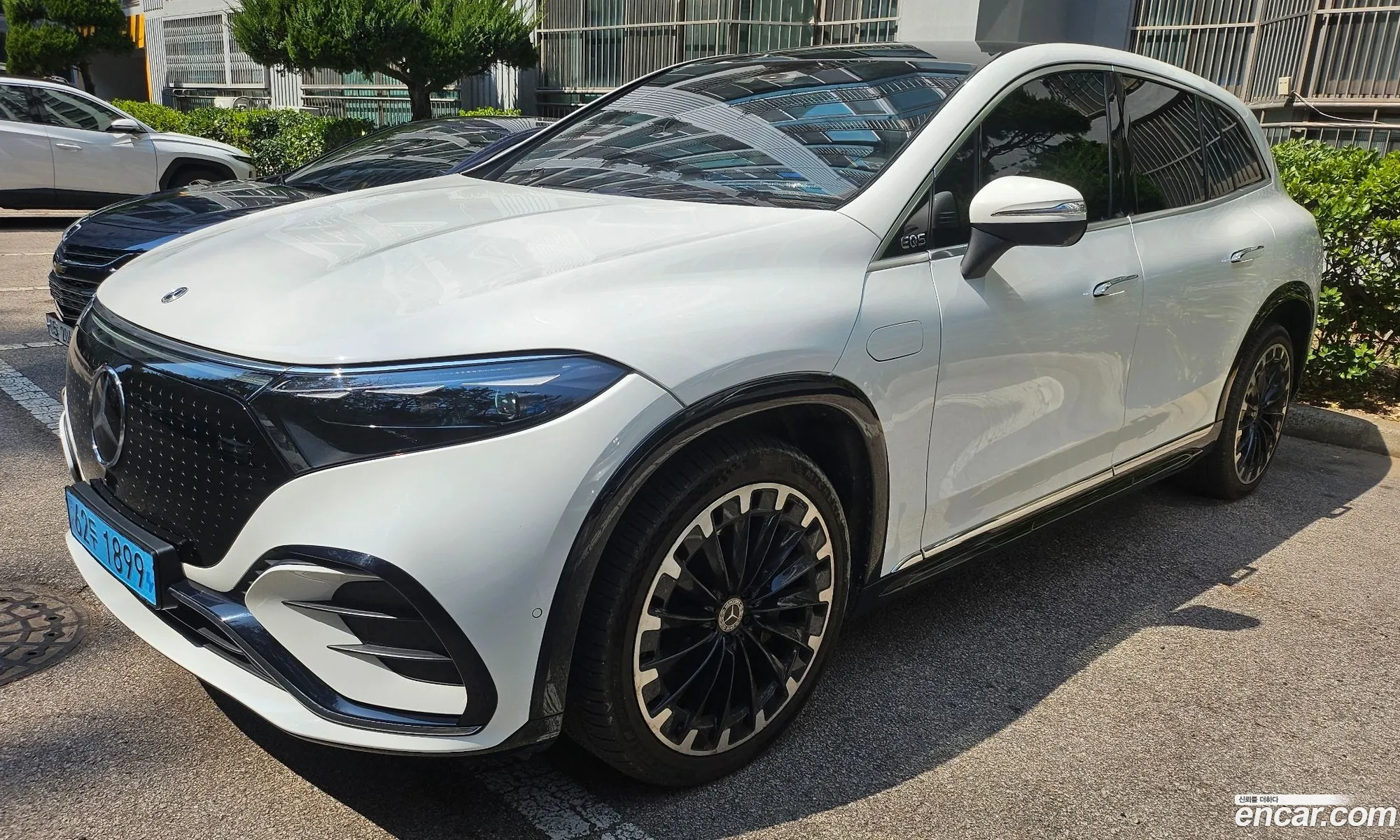 Mercedes-Benz EQS SUV X296 2023 — 2