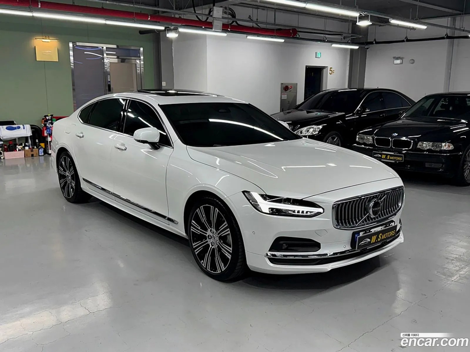 Volvo S90 2023 — 17