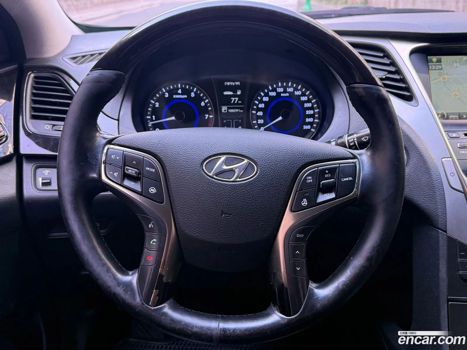 Hyundai Grandeur HG 2013 — 13