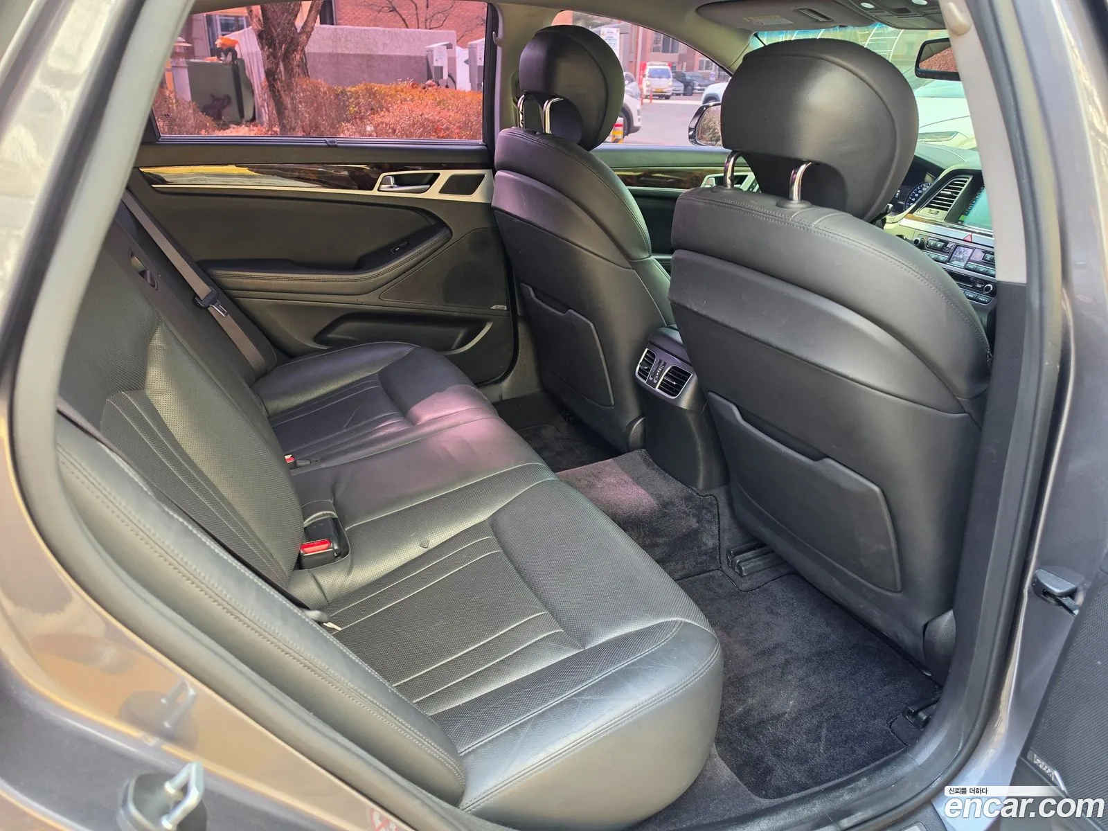 Hyundai Genesis DH 2016 — 10