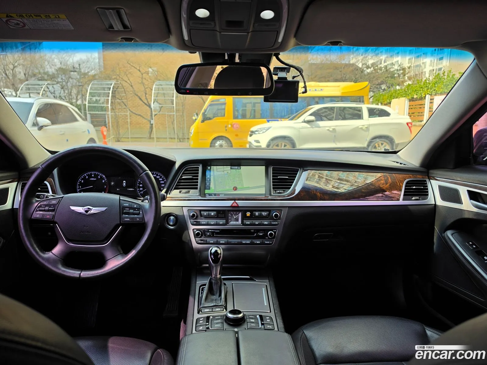 Hyundai Genesis DH 2016 — 15