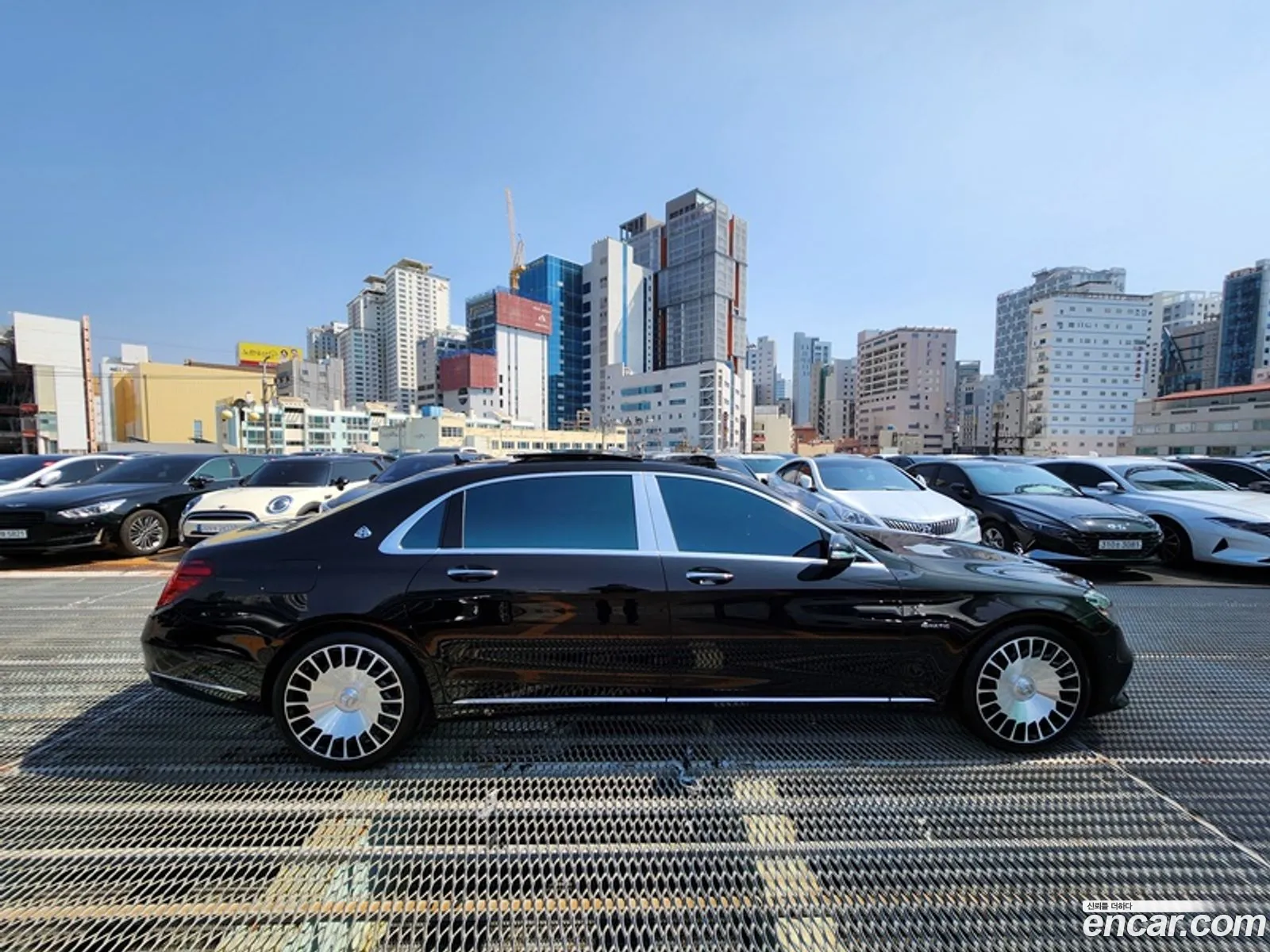 Mercedes-Benz S-Class W222 2020 — 17