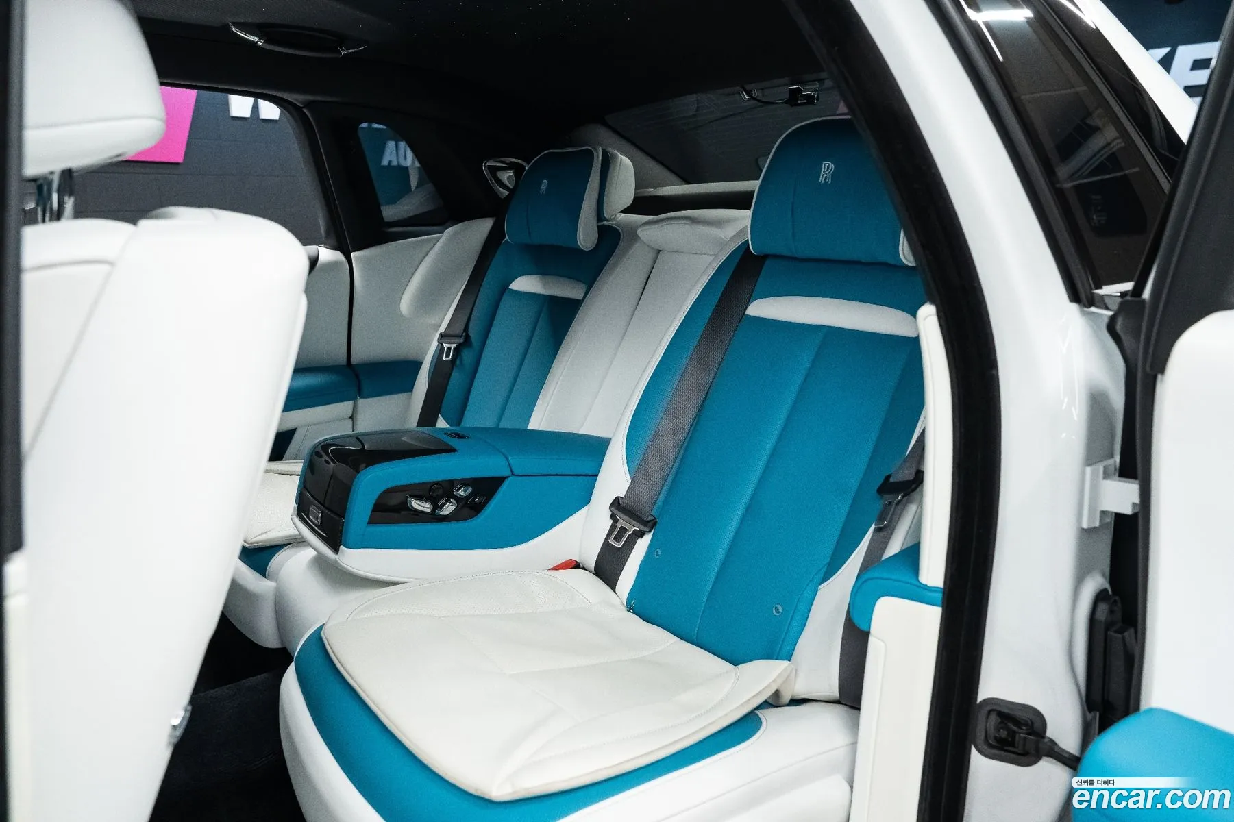 Rolls-Royce Ghost 2022 — 8