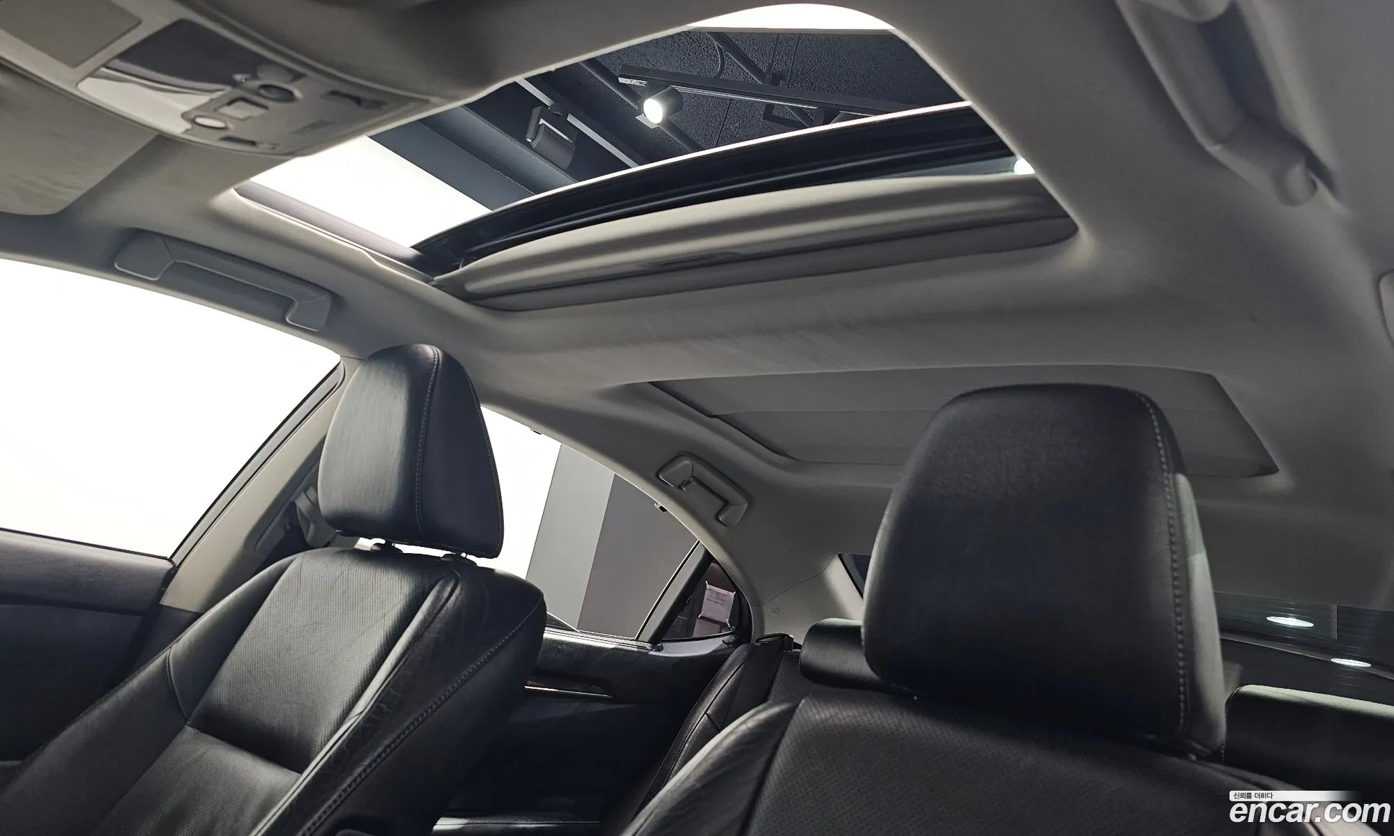 Lexus ES350 2012 — 18