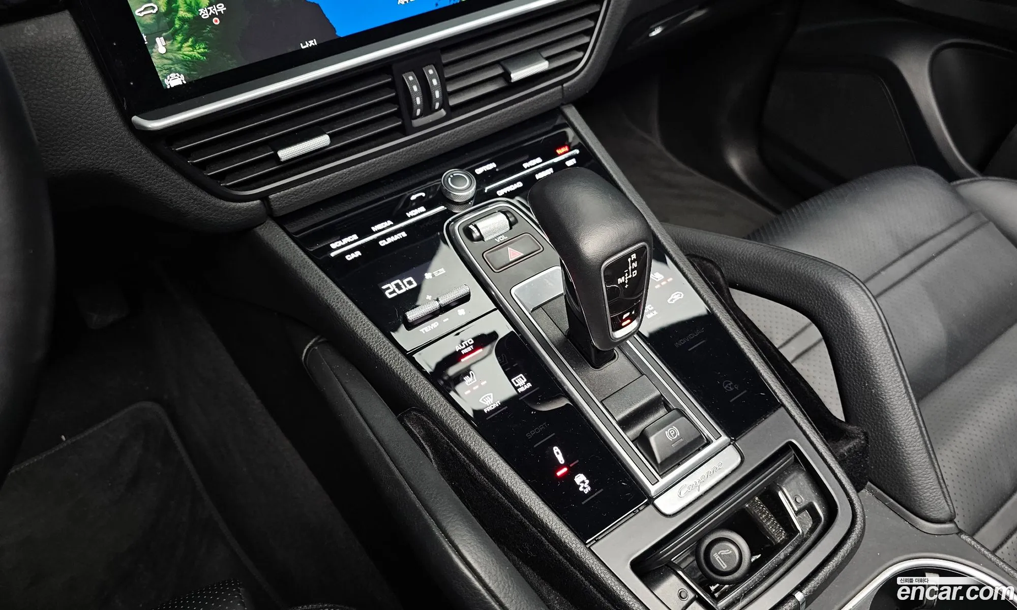 Porsche Cayenne 2019 — 11