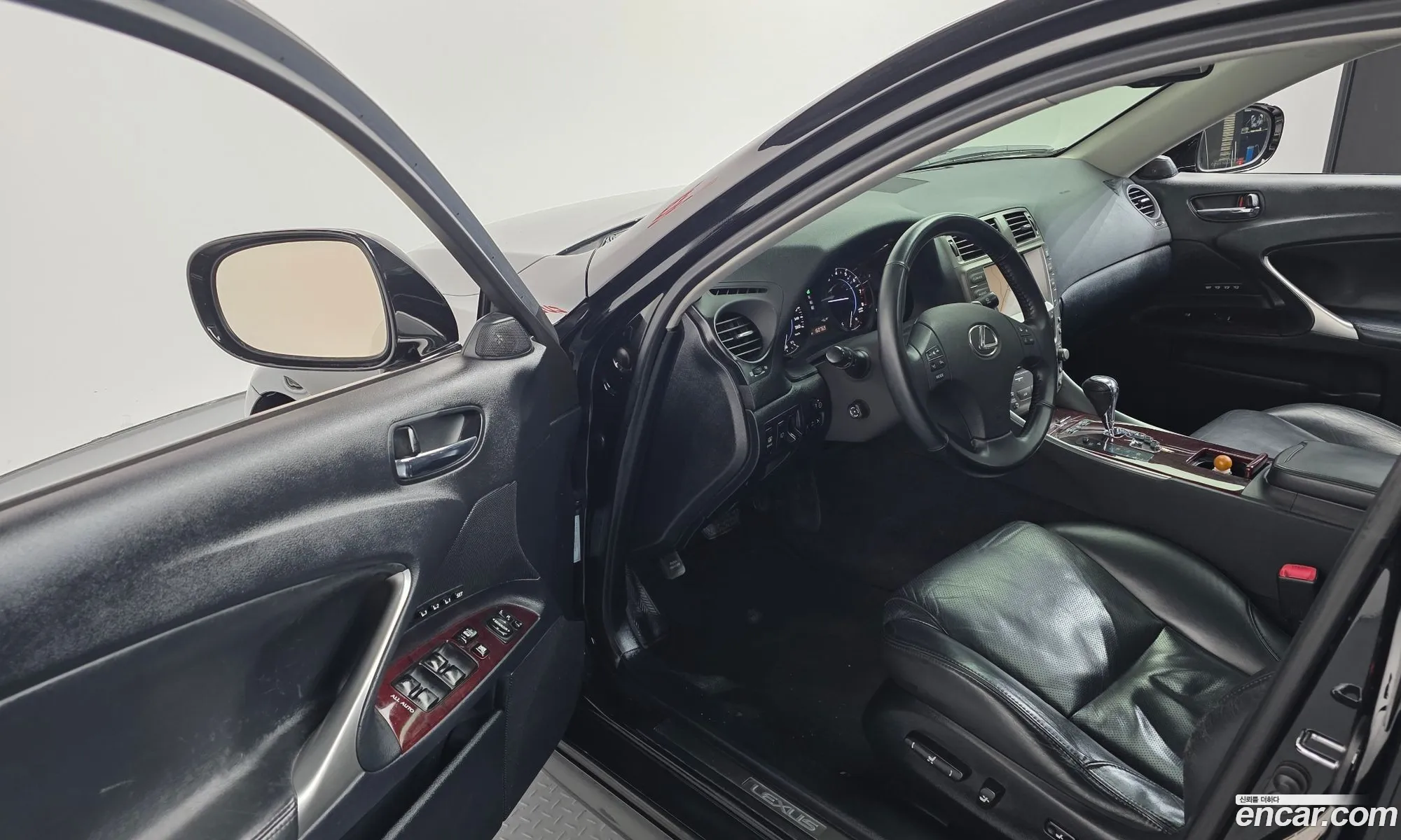 Lexus IS250 2008 — 19