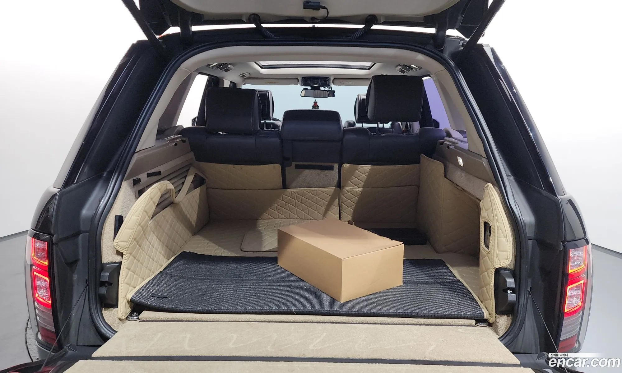 Land Rover Range Rover 2015 SALGA2EF7FA202009 — 17