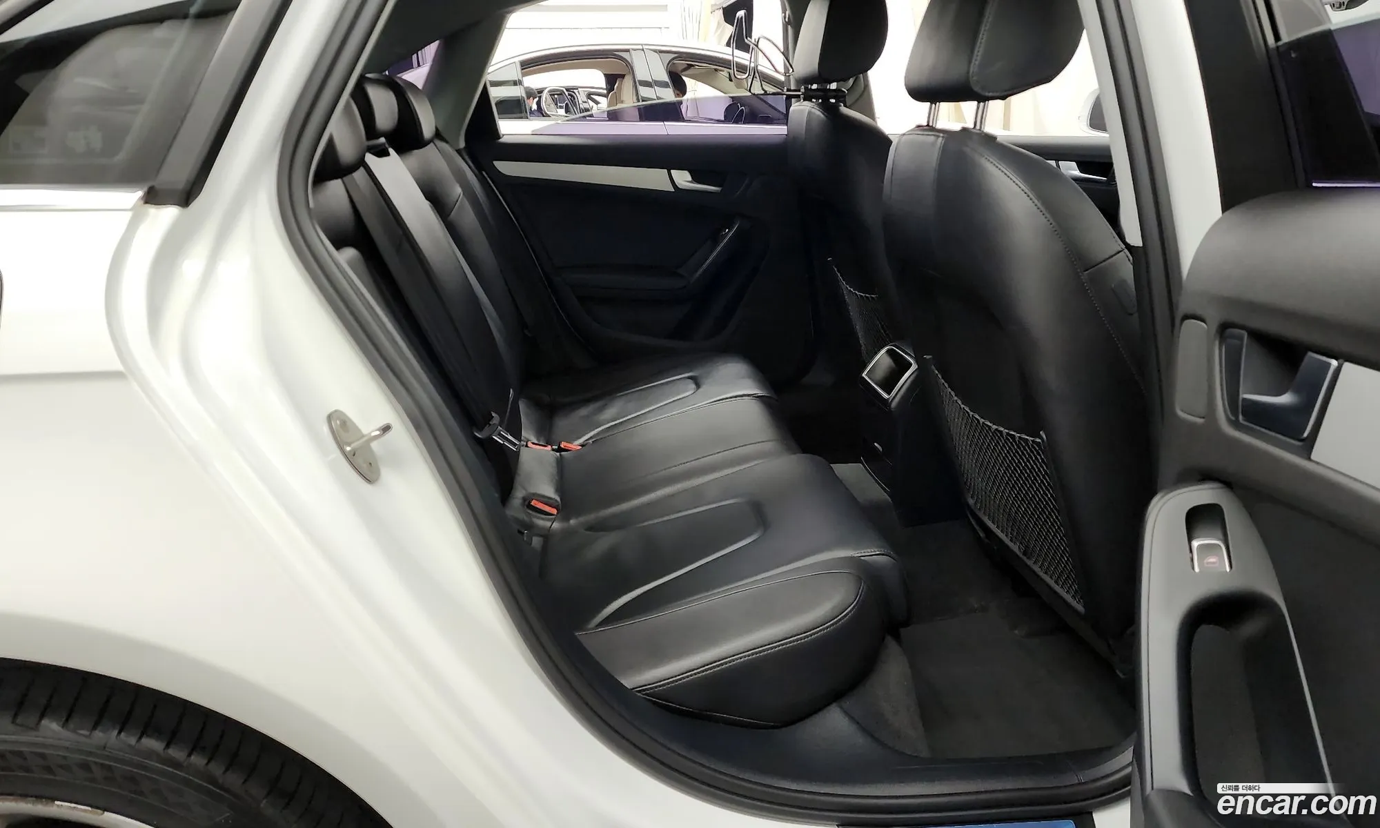 Audi A4 2015 — 12