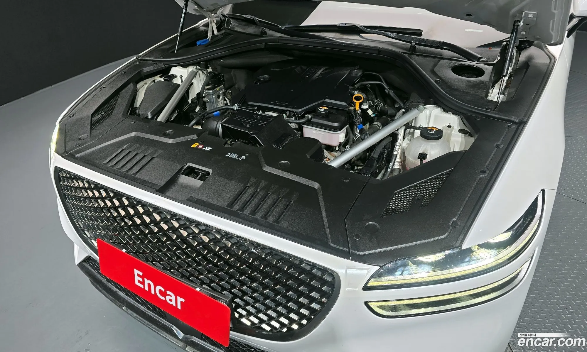 Genesis GV70 2021 — 12