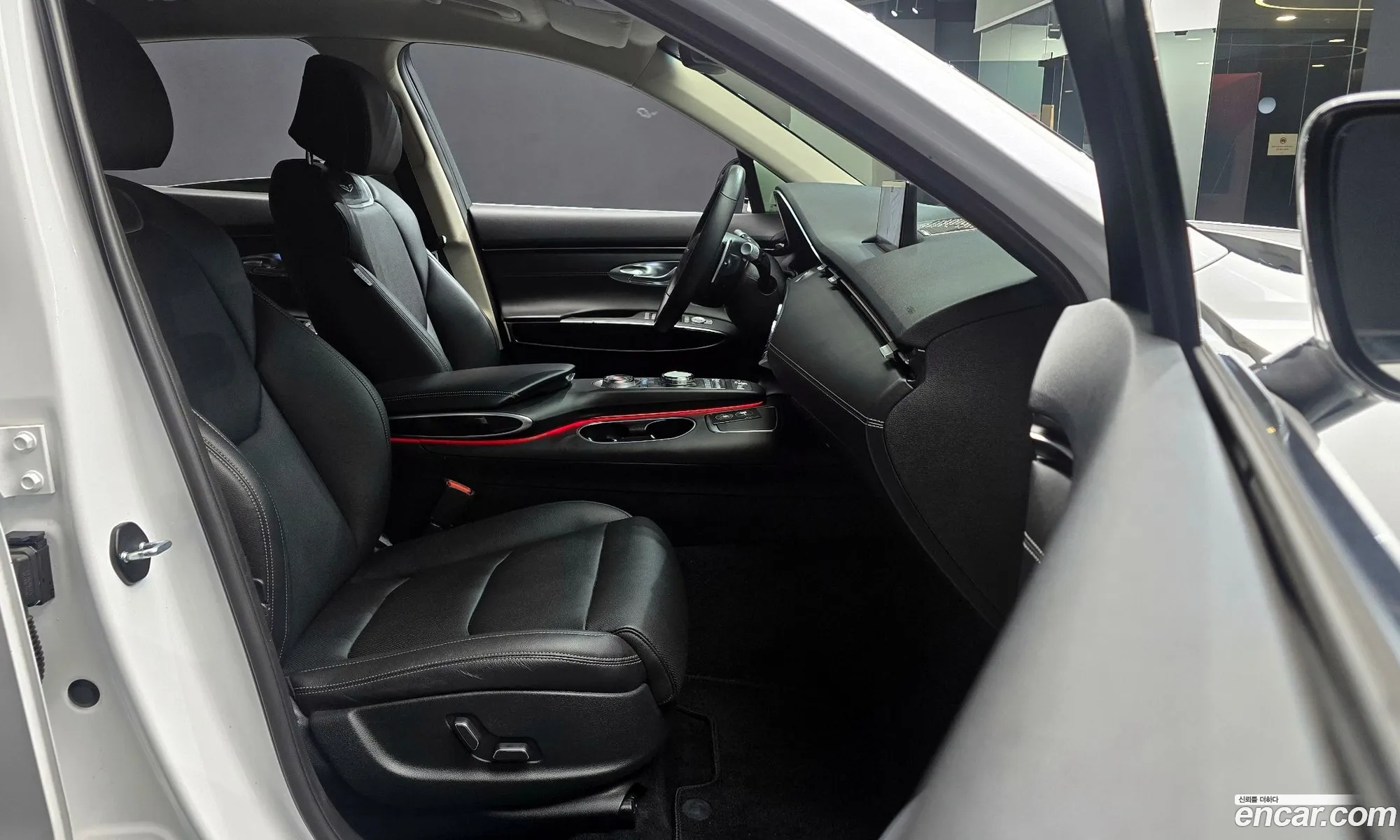 Genesis GV70 2021 — 4