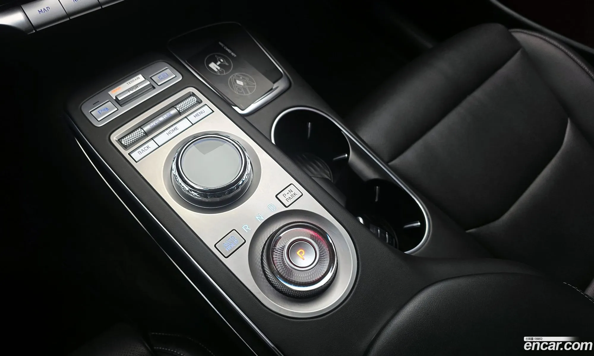 Genesis GV70 2021 — 18