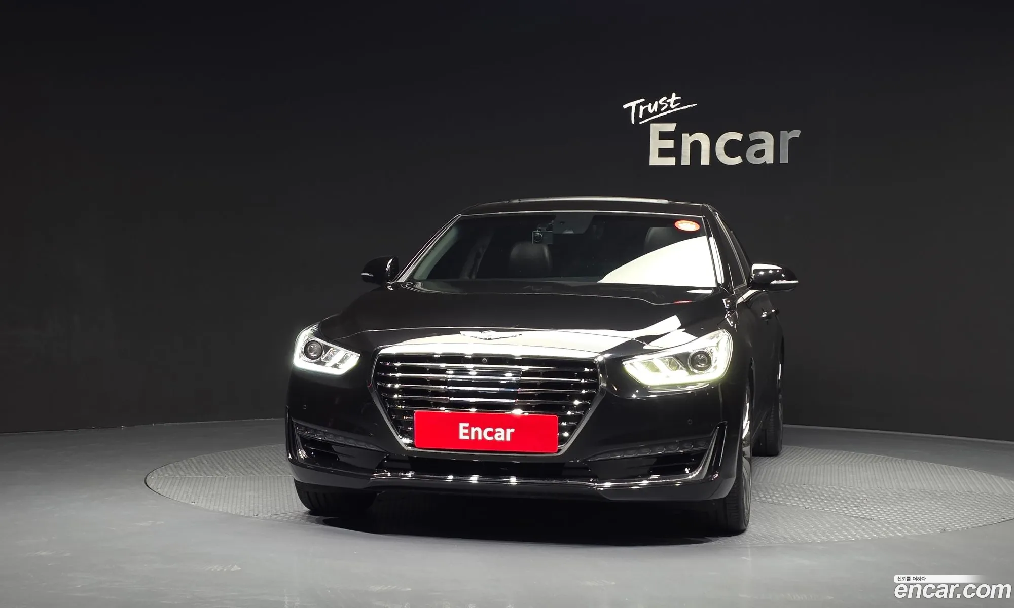 Genesis EQ900 2017 — 18
