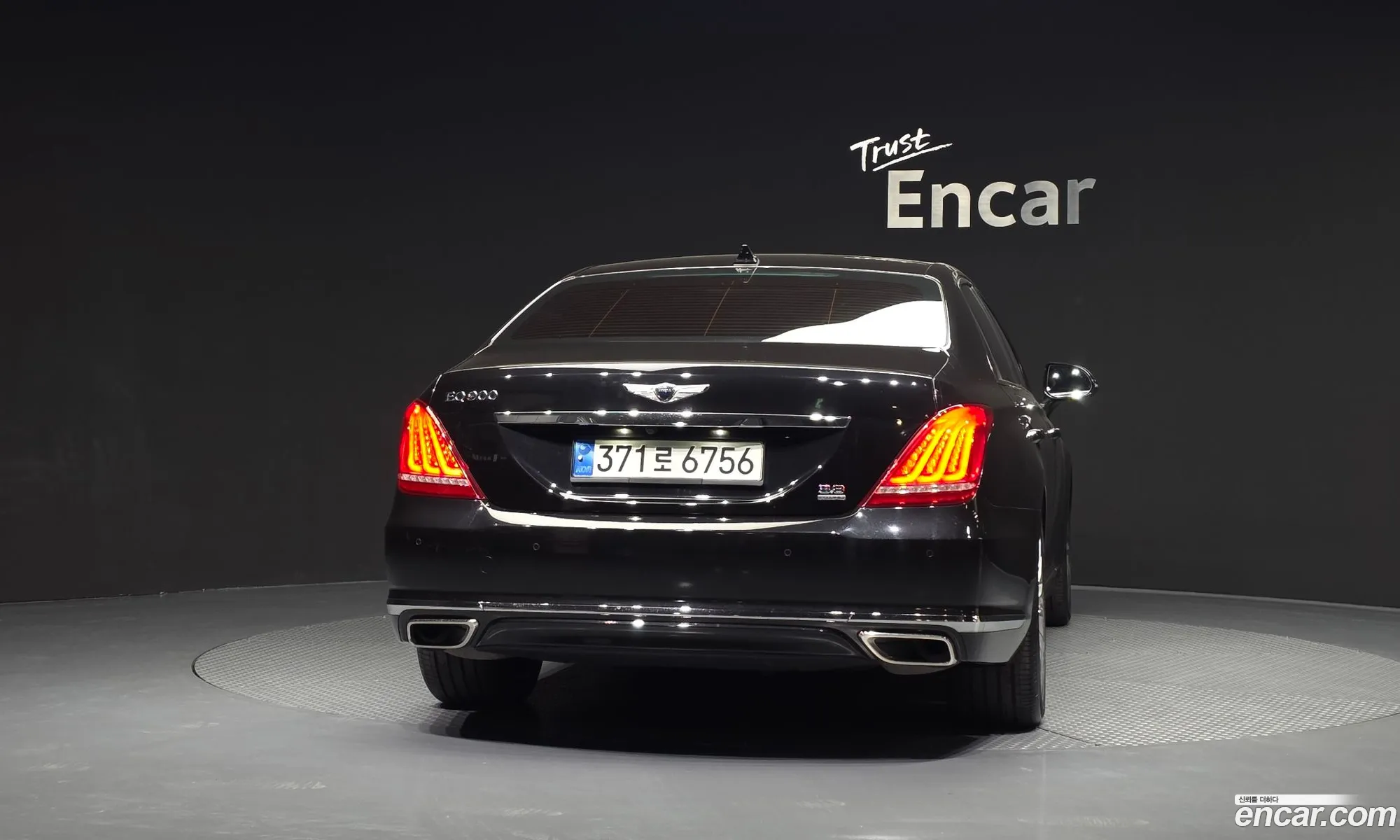 Genesis EQ900 2017 — 10