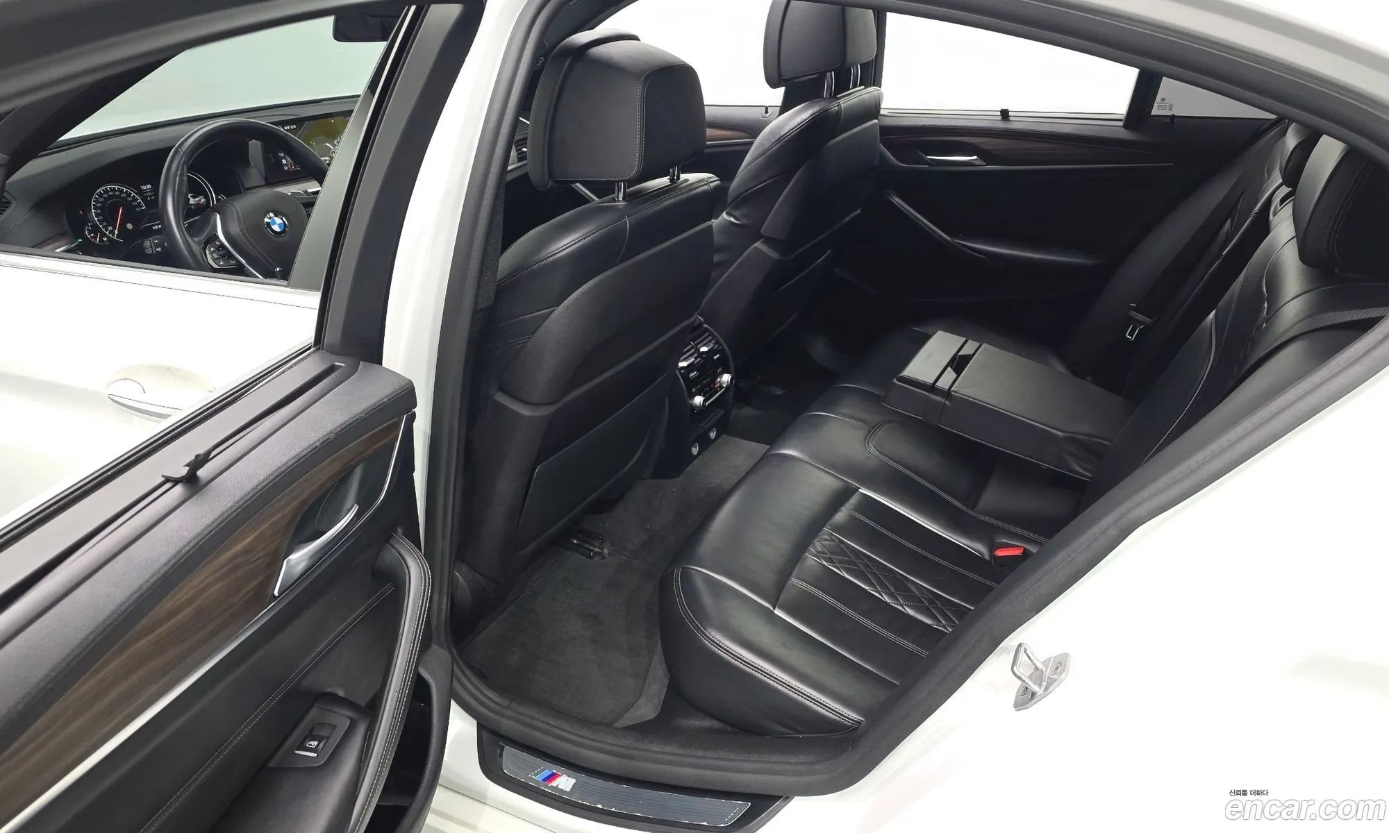 BMW 5 Series 2017 WBAJD3106JWC13638 — 16