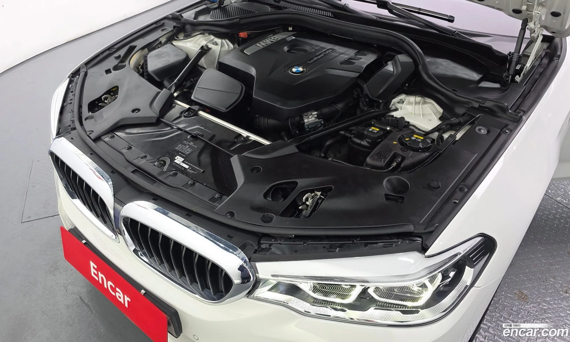 BMW 5 Series 2017 WBAJD3106JWC13638 — 11