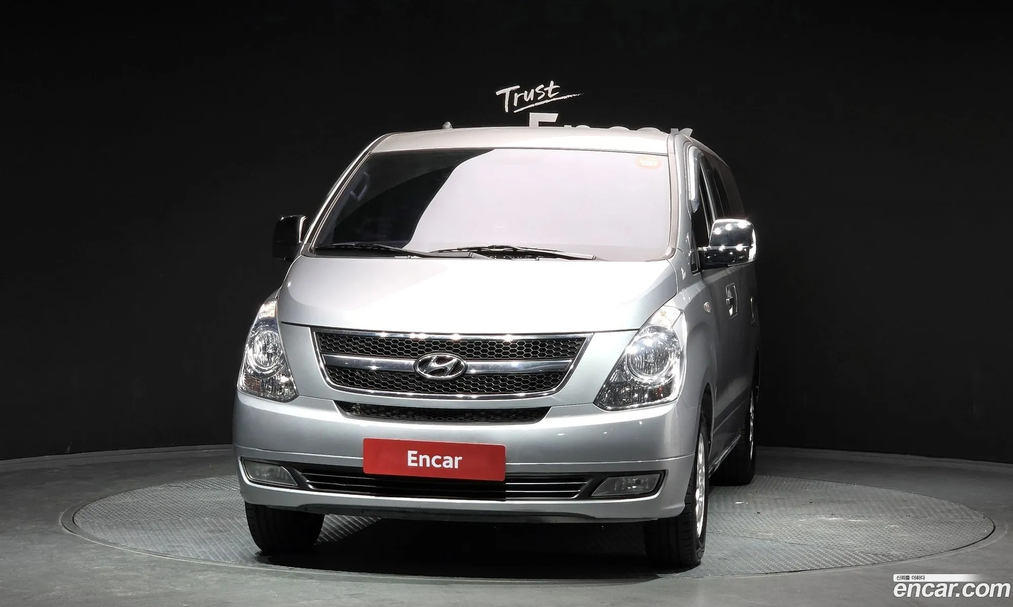 Hyundai Grand Starex 2014 — 19