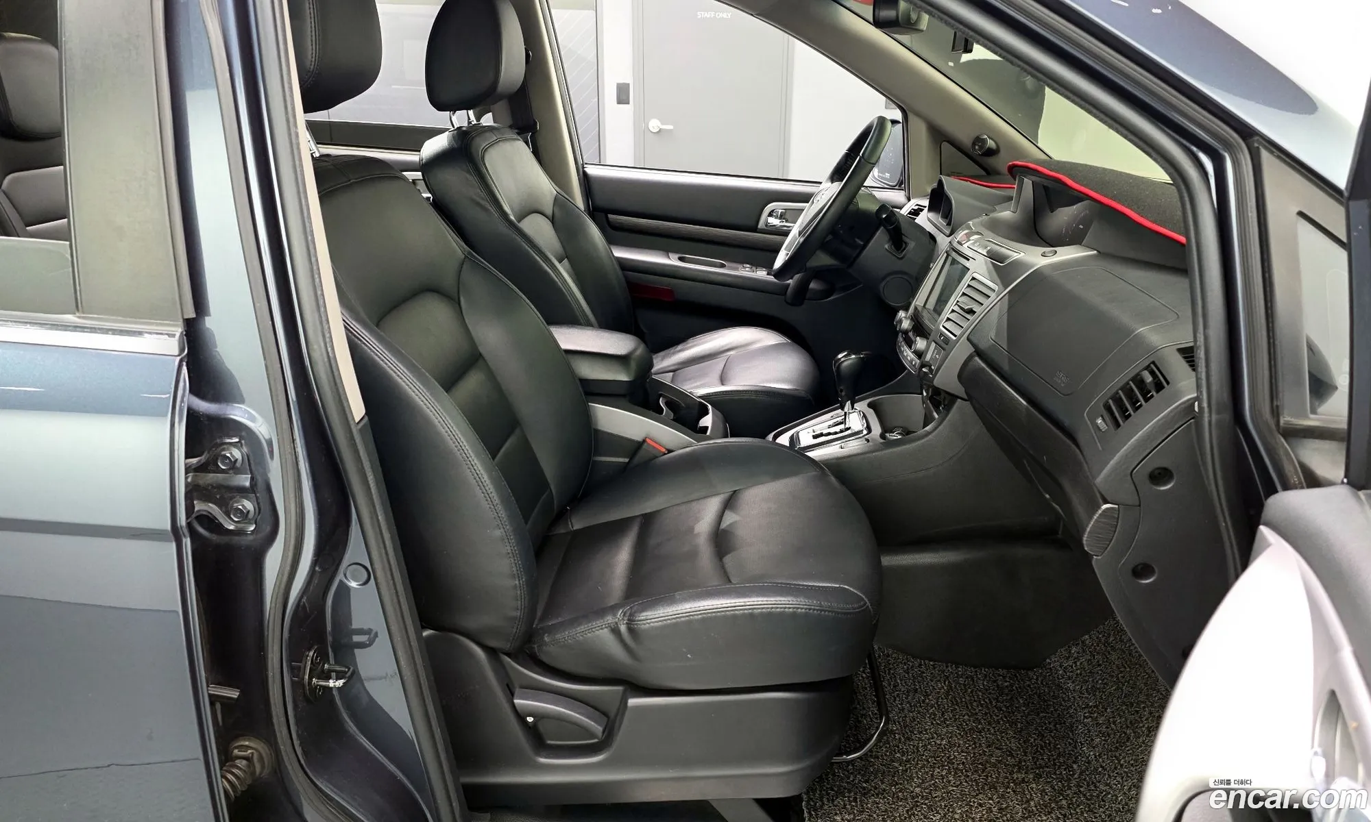 KG Mobility (SsangYong) Korando Turismo 2017 — 8