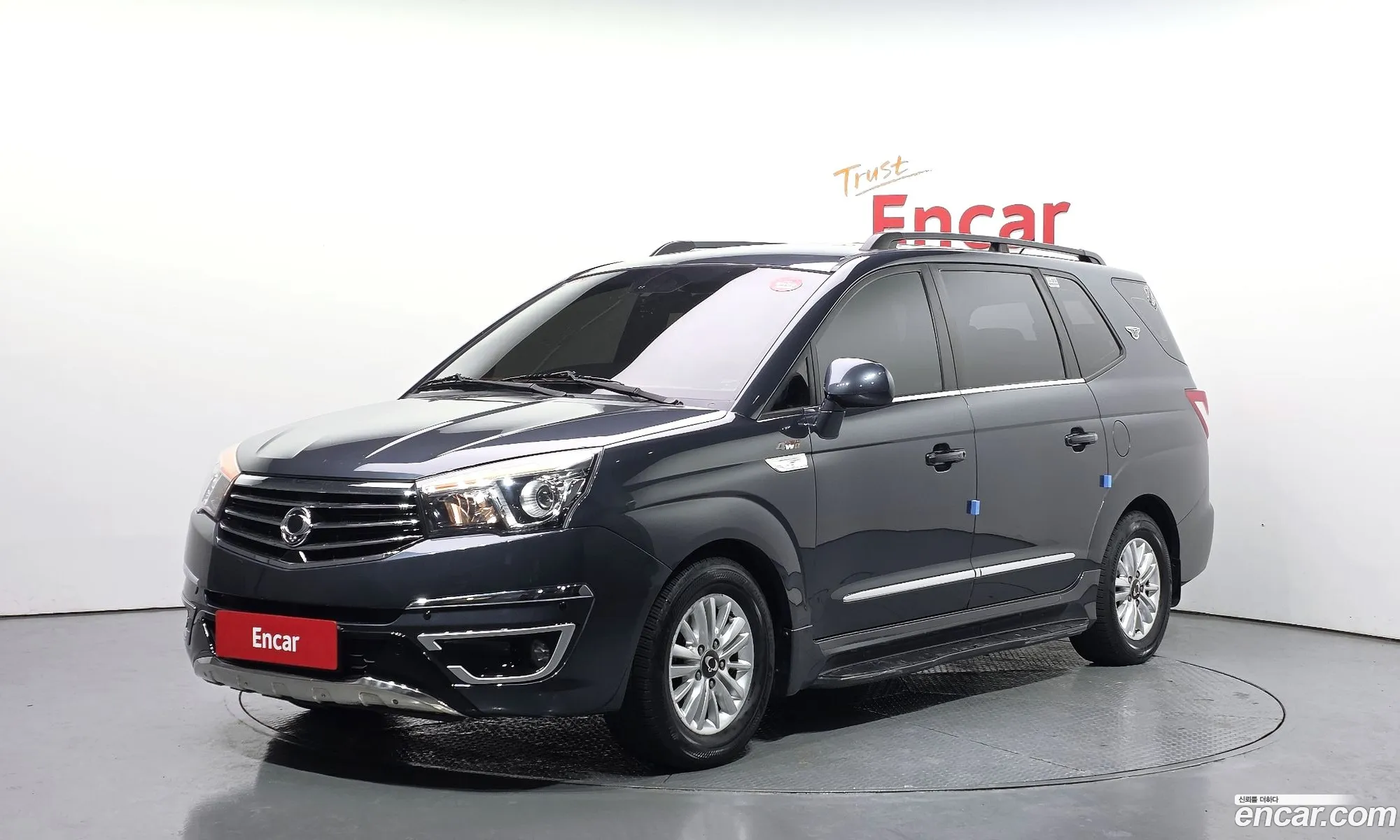 KG Mobility (SsangYong) Korando Turismo 2017 — 18