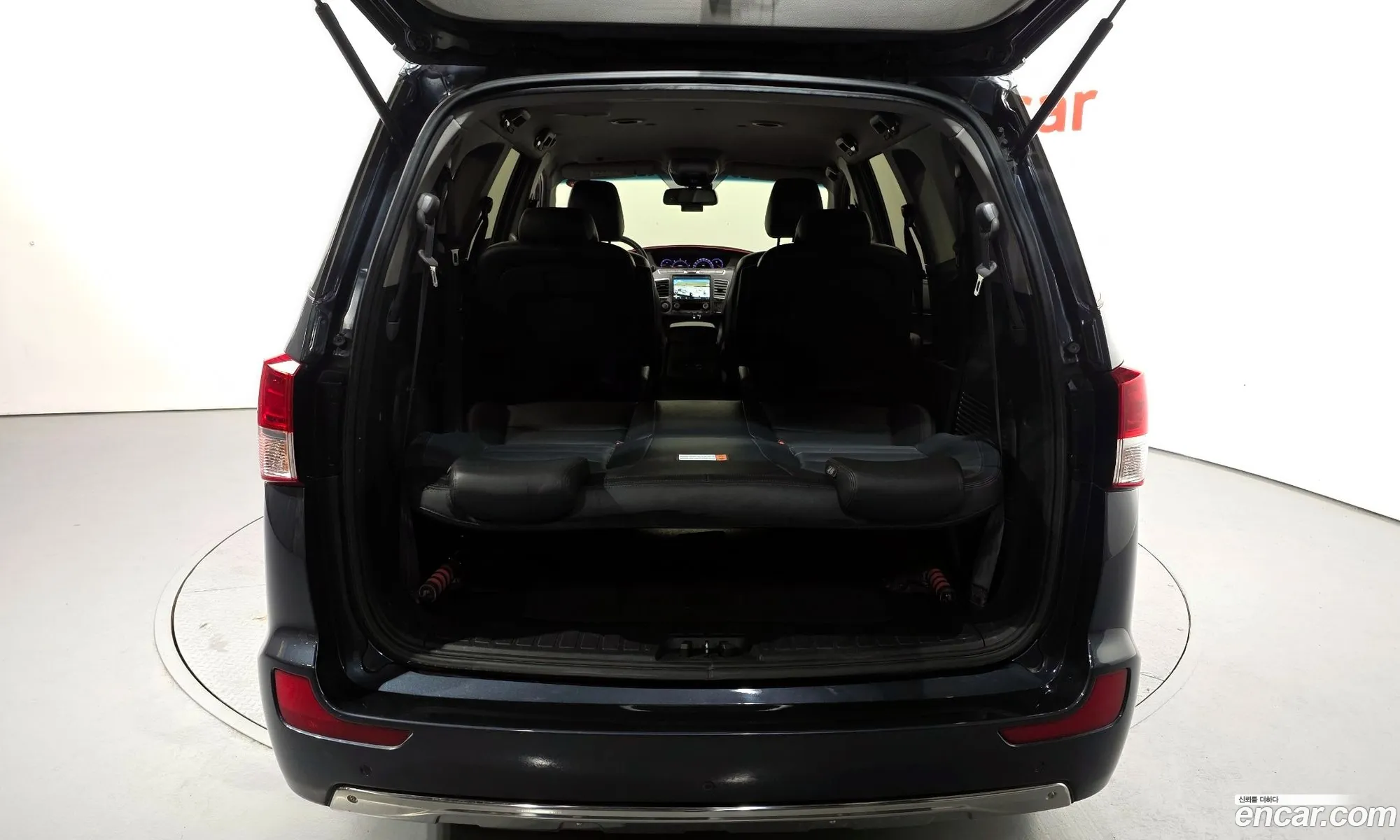 KG Mobility (SsangYong) Korando Turismo 2017 — 6