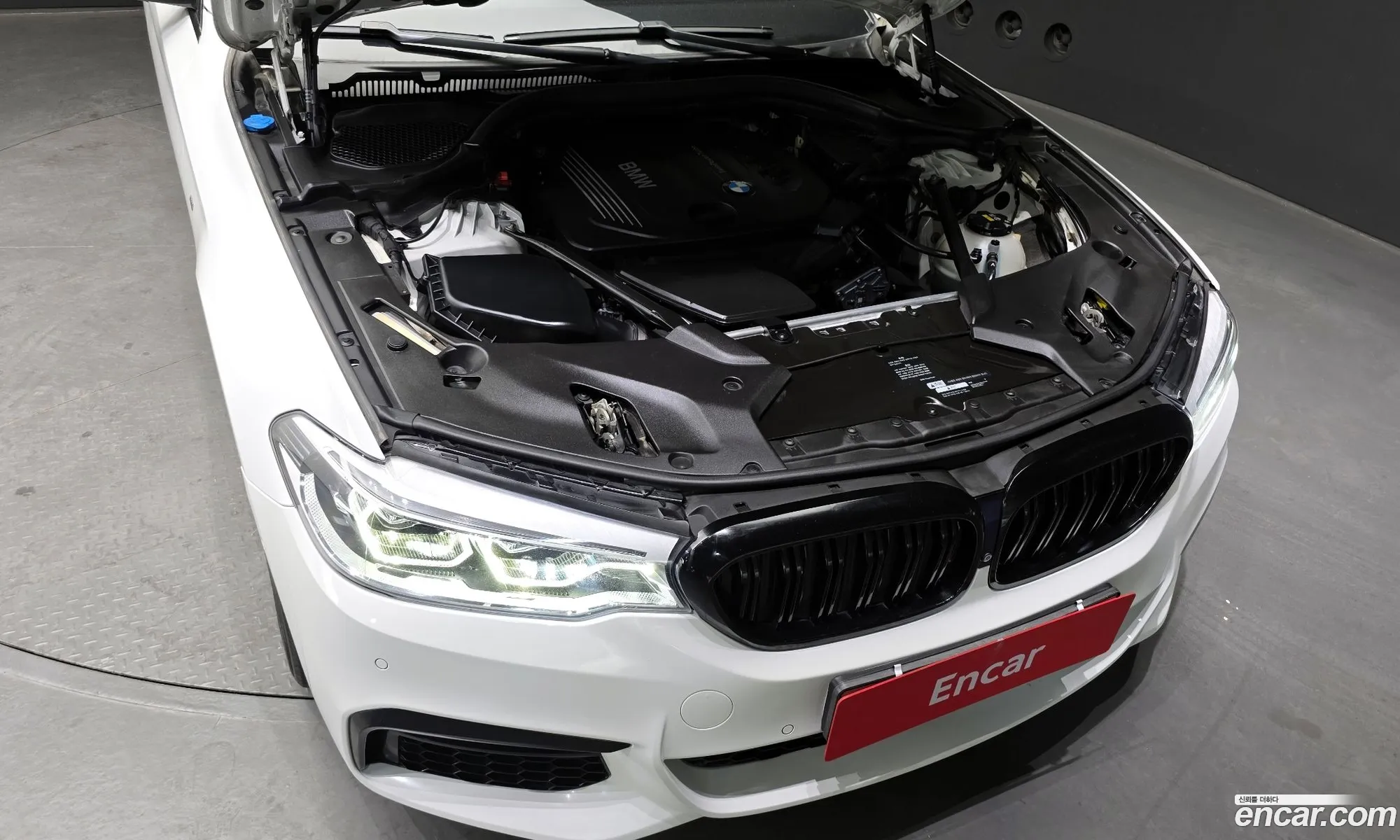 BMW 5 Series 2017 — 8