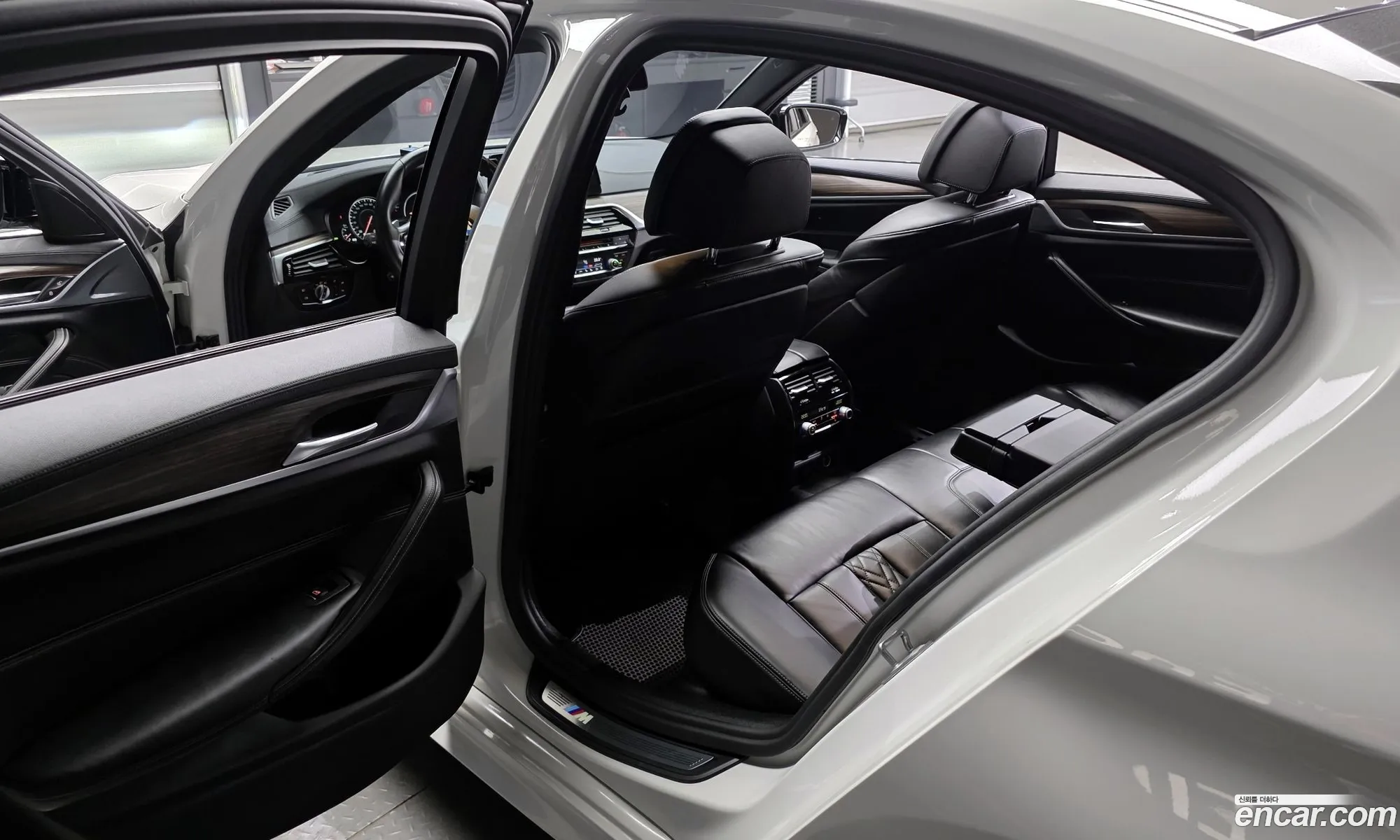 BMW 5 Series 2017 — 6