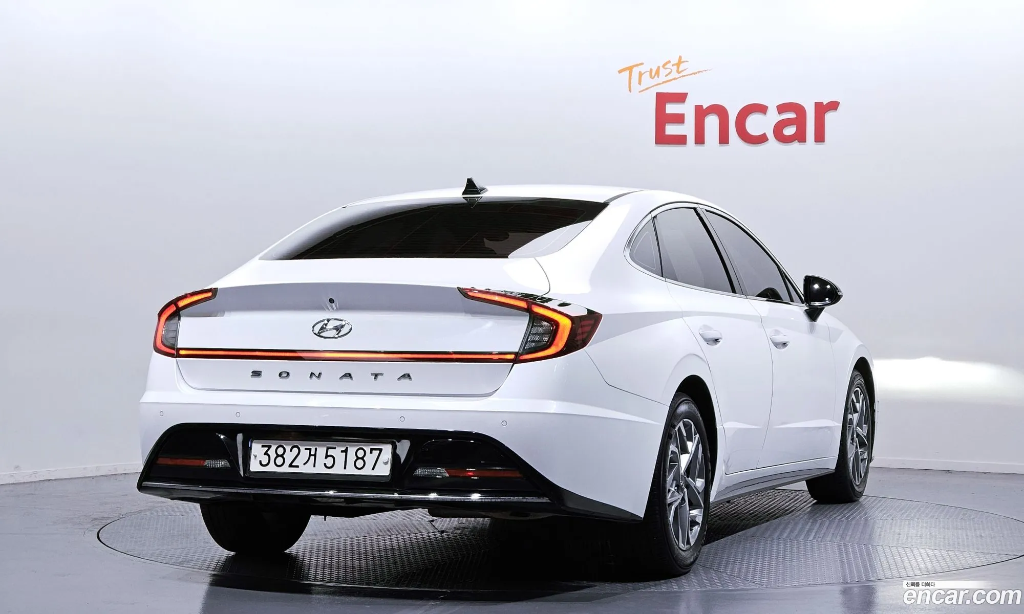 Hyundai Sonata 2022 — 18